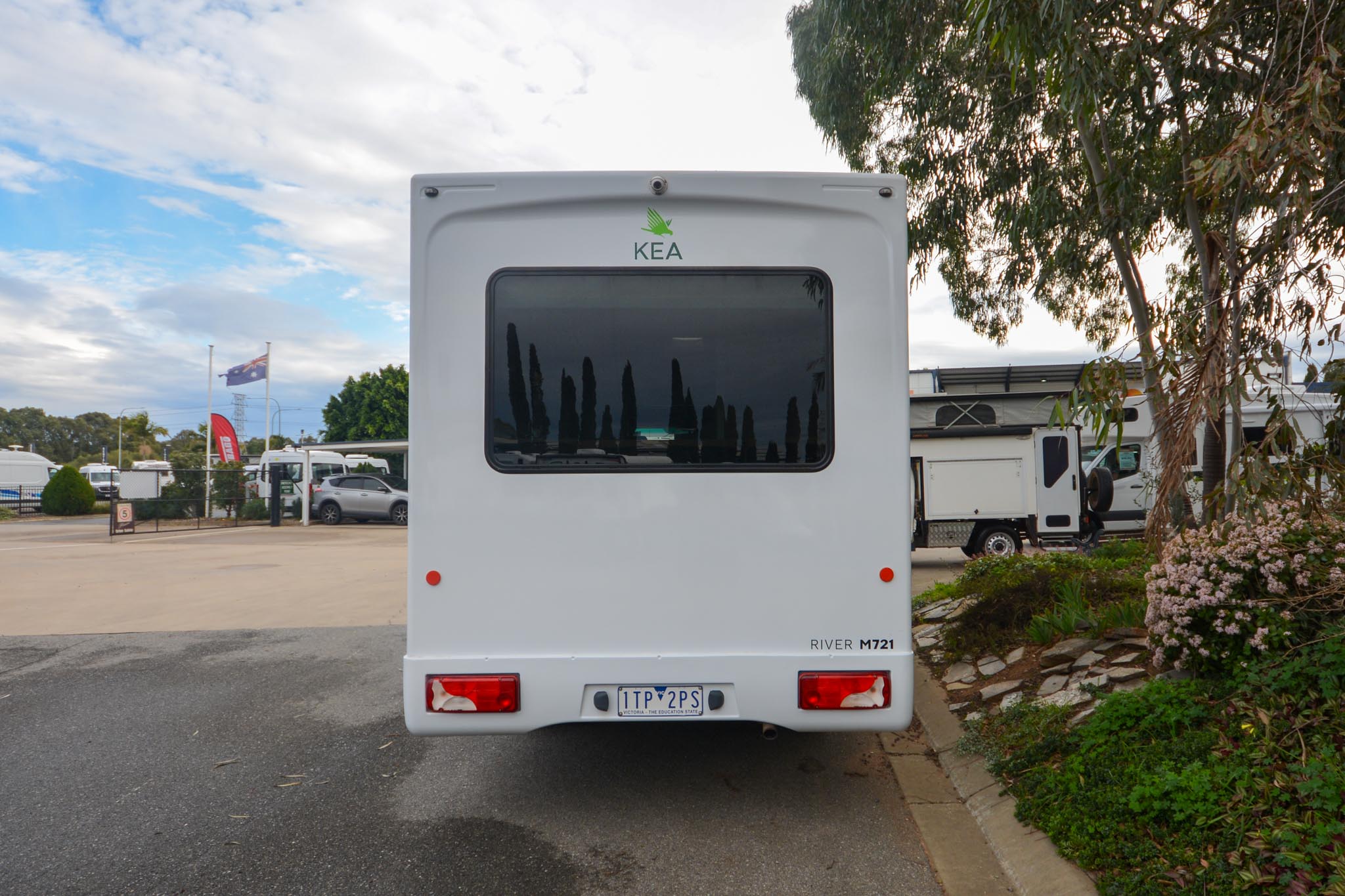 Carousel Popup Thumnails 11 - 2021 Kea River M721 Mercedes 6 Berth