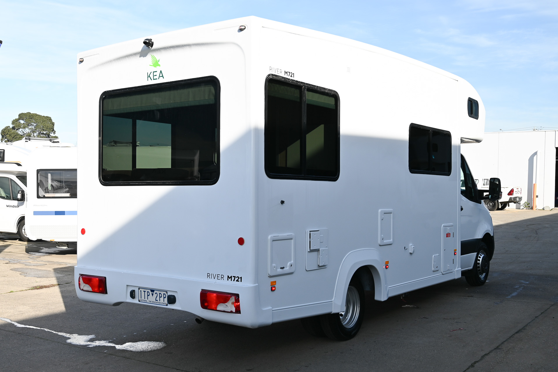Carousel Popup Thumnails 7 - 2021 Kea River M721 Mercedes 6 Berth