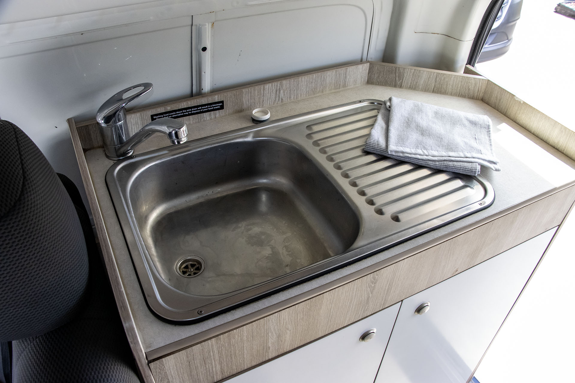 Carousel Popup Thumnails 27 - 2019 Windsor Double Down T490 Toyota 4 Berth