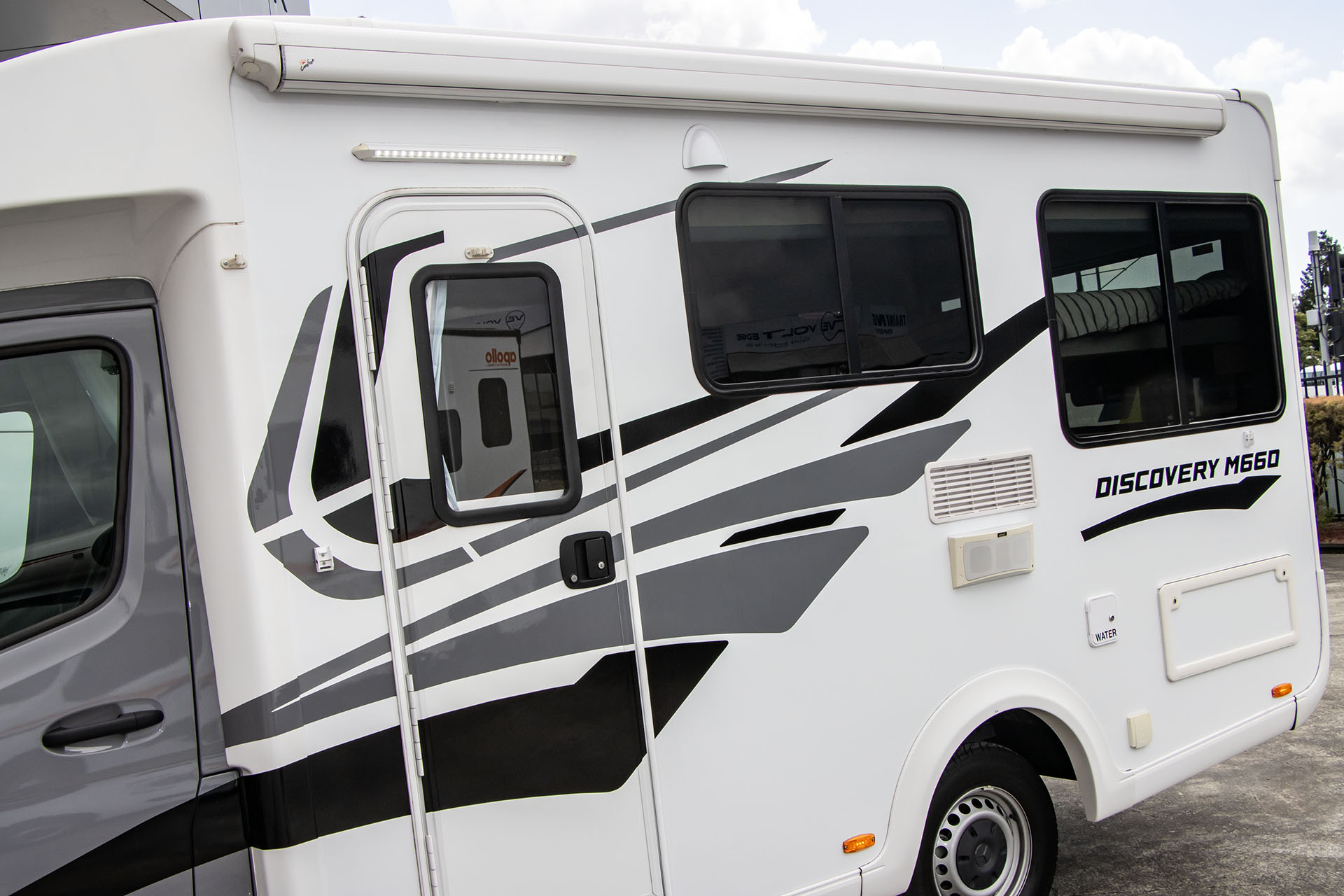 Carousel Popup Thumnails 11 - 2024 Kea Discovery M660 Mercedes 4 Berth