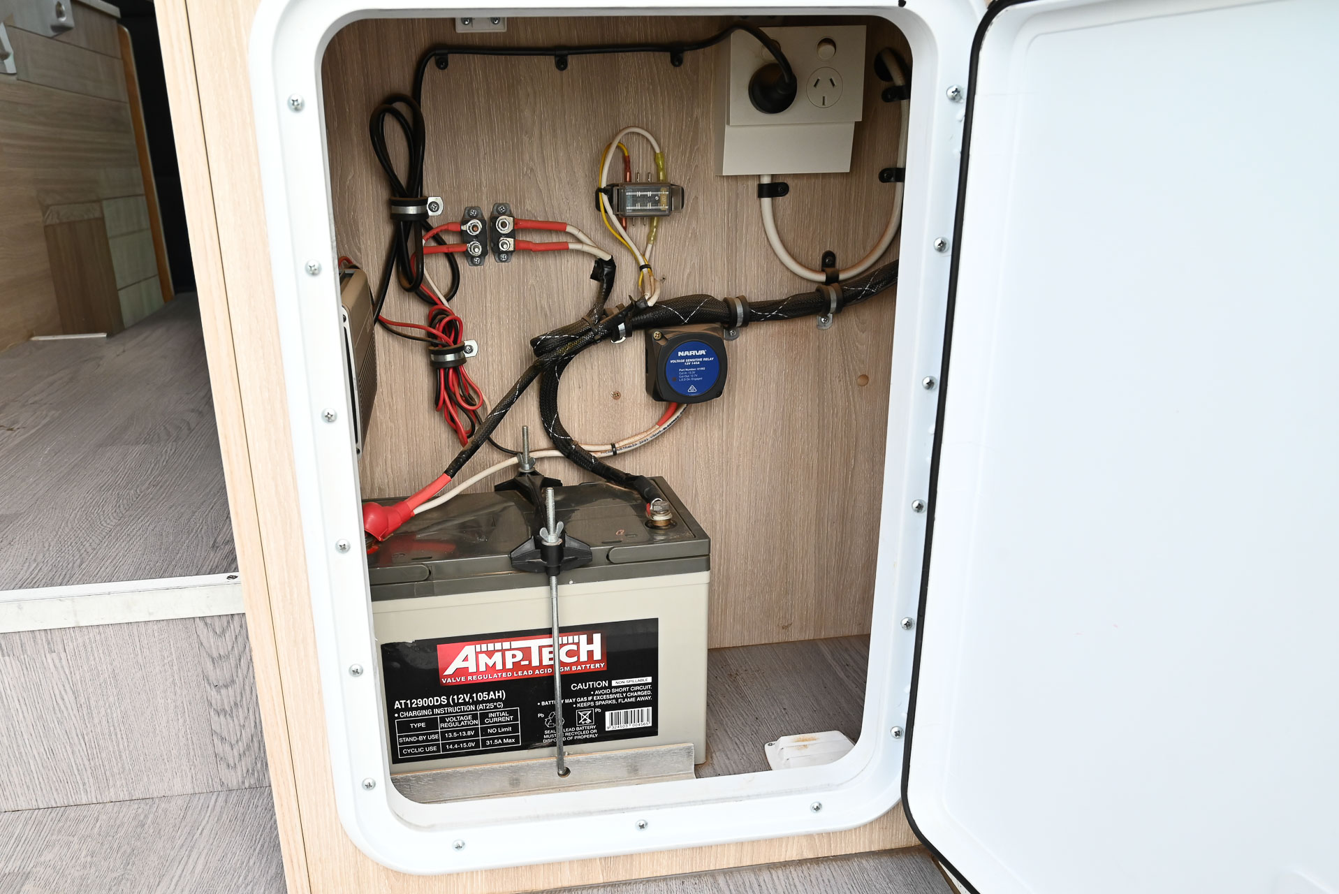 Carousel Popup Thumnails 12 - 2022 Talvor Euro Mini LDV 2 Berth