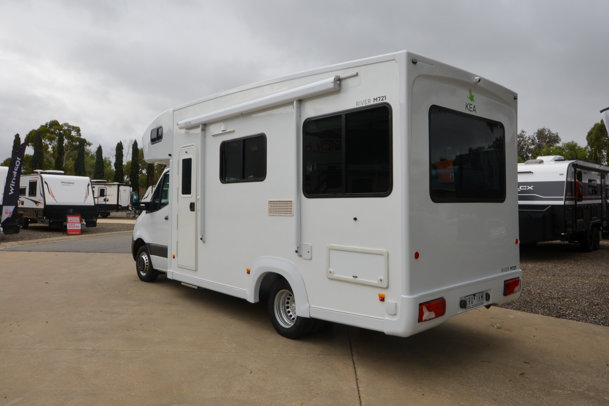 Carousel Popup Thumnails 8 - 2020 Kea River M721 Mercedes 6 Berth