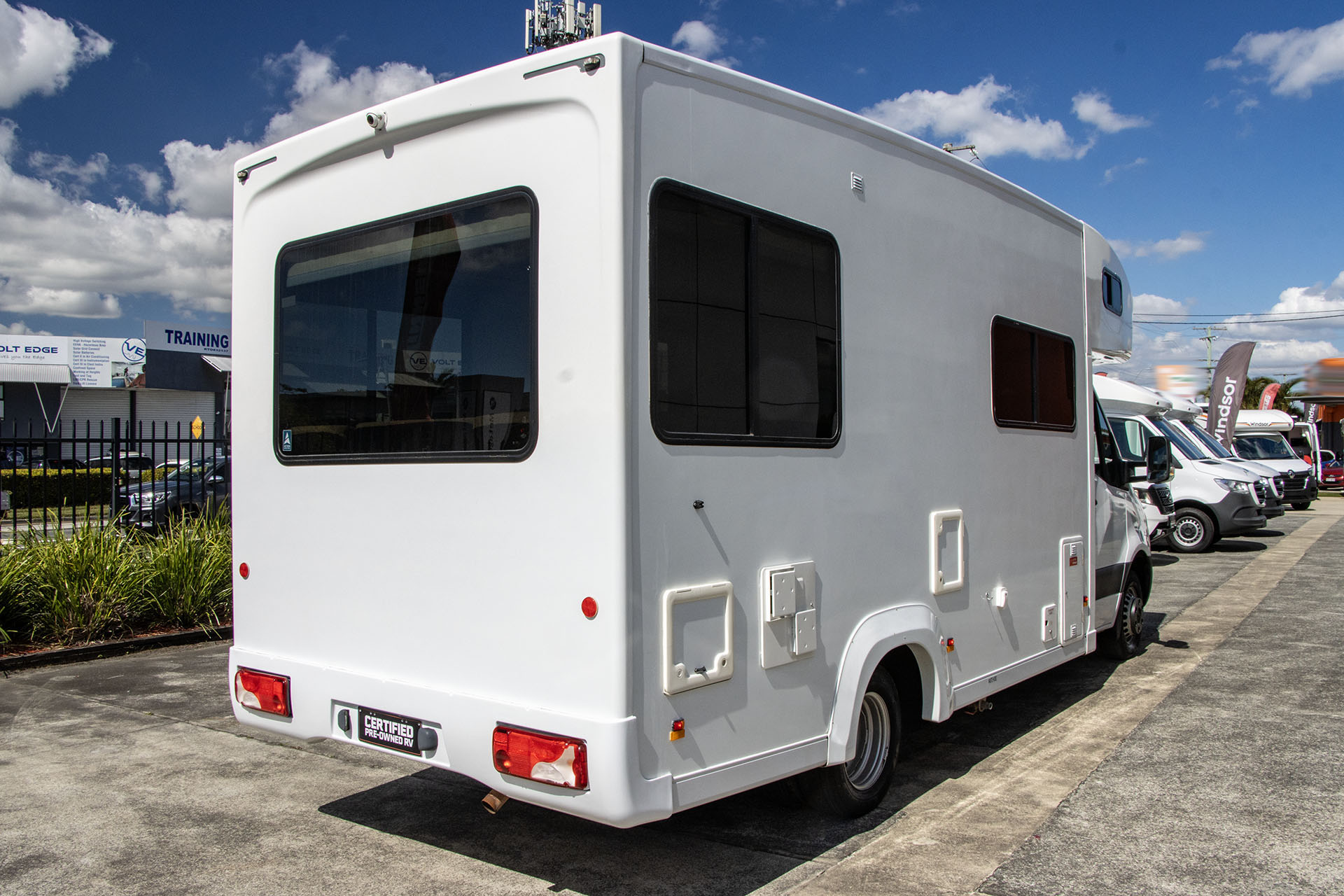 Carousel Popup Thumnails 9 - 2021 Kea River M721 Mercedes 6 Berth