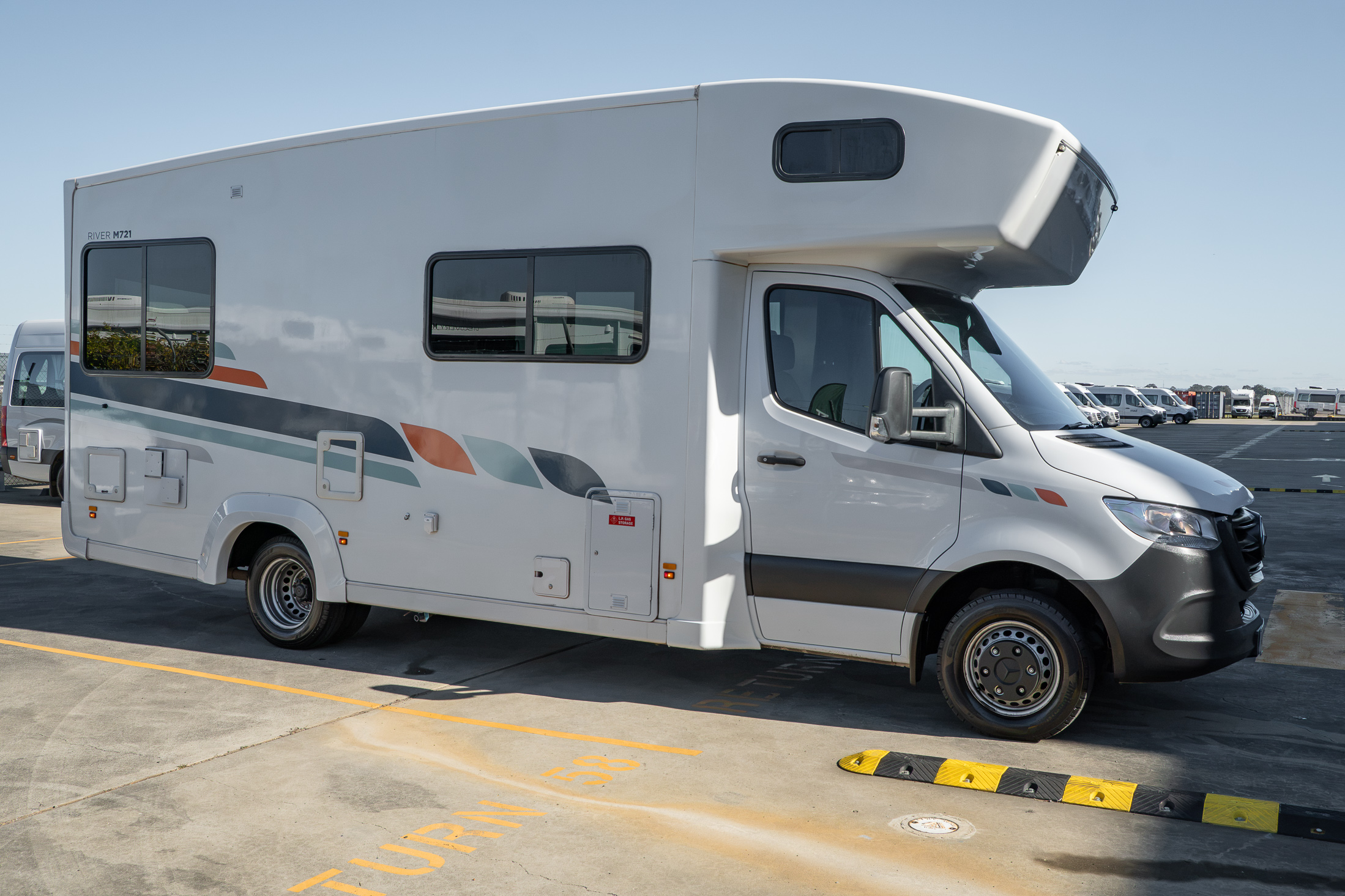 Carousel Popup Thumnails 7 - 2021 Kea River M721 Mercedes 6 Berth
