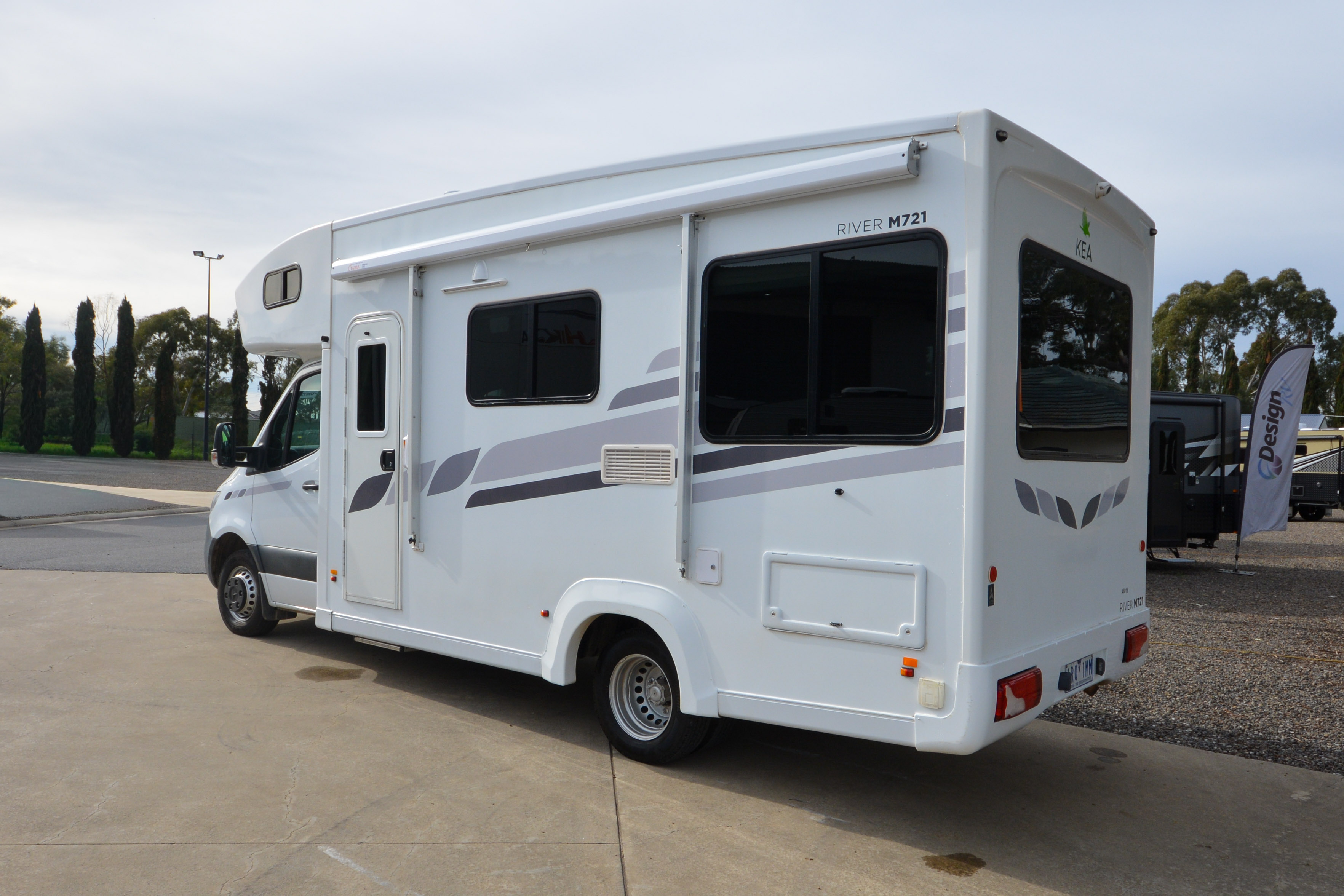 Carousel Popup Thumnails 8 - 2021 Kea River M721 Mercedes 6 Berth
