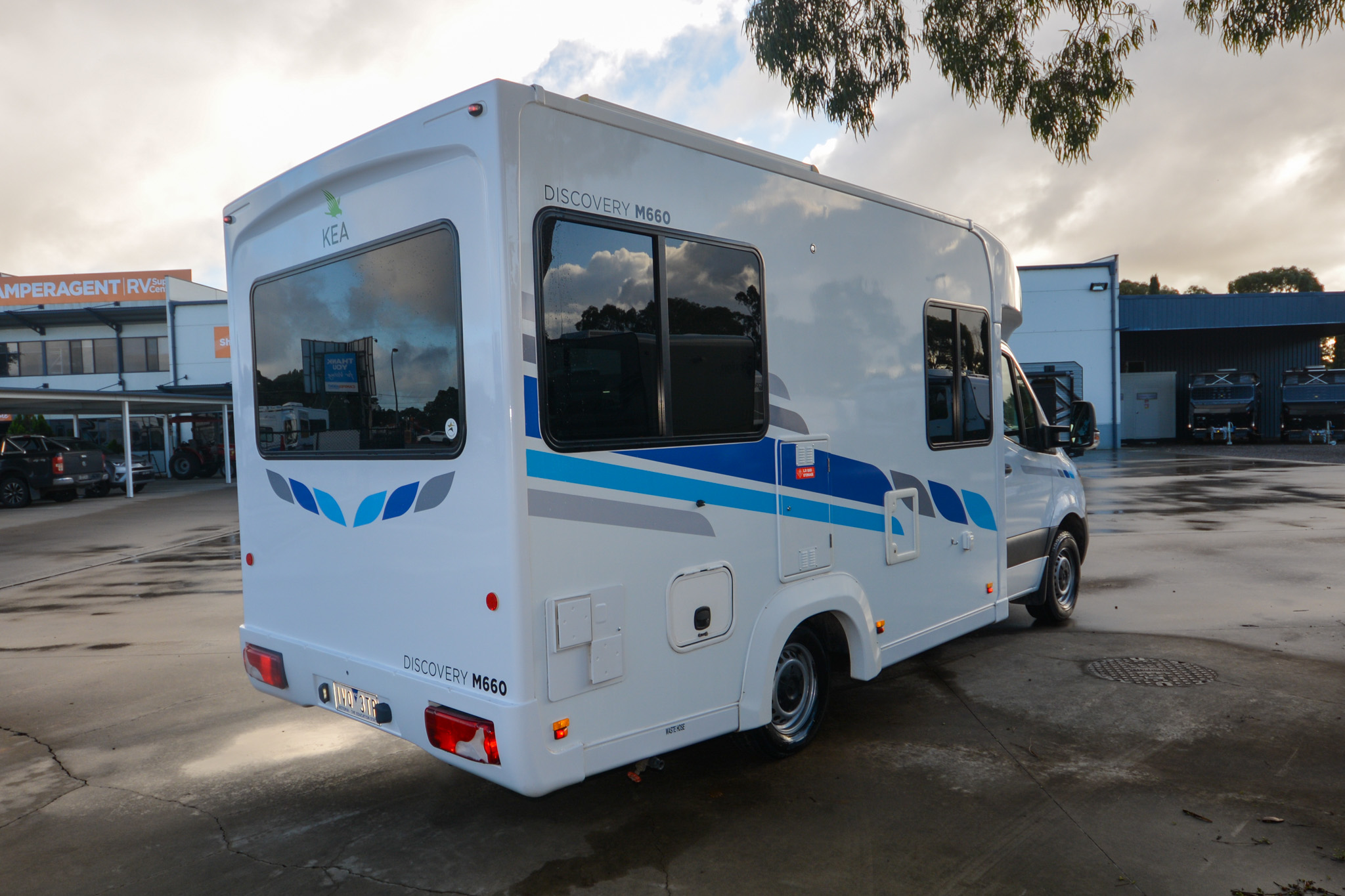 Carousel Popup Thumnails 8 - 2021 Kea Discovery M660 Mercedes 4 Berth