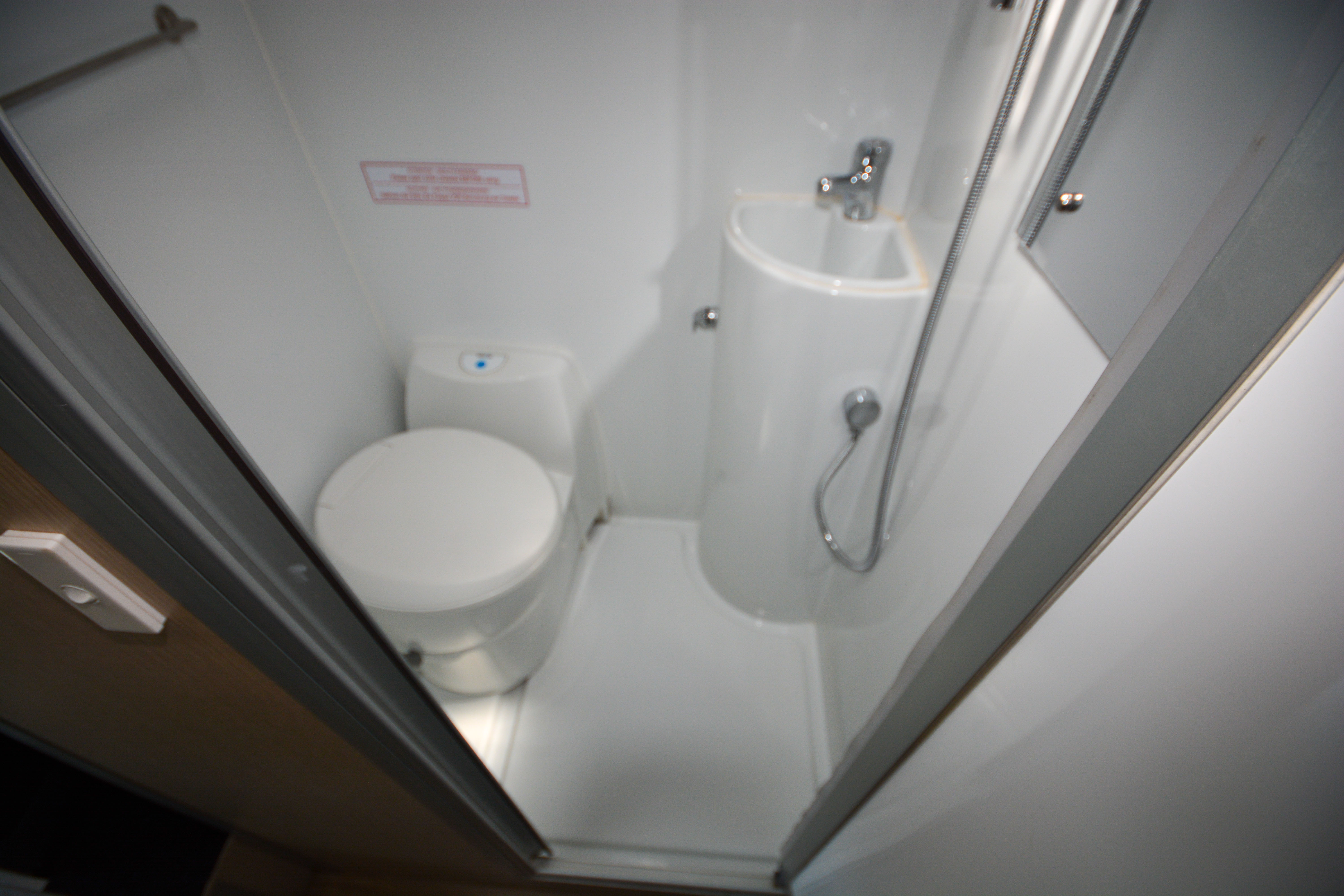 Carousel Popup Thumnails 38 - 2021 Kea Discovery M660 Mercedes 4 Berth