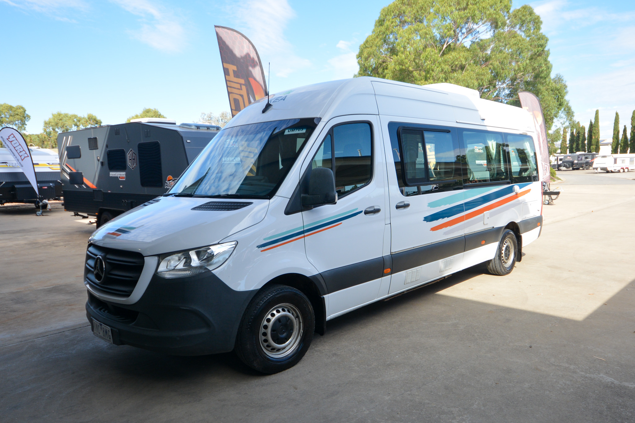 Carousel Popup Main - 2021 Kea Nomad M700 Mercedes 3 Berth