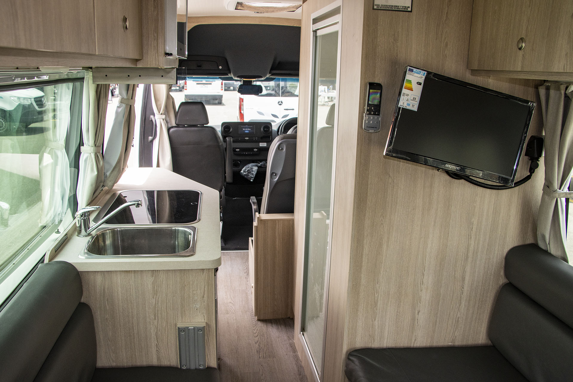 Carousel Popup Thumnails 20 - 2021 Talvor Euro Tourer Mercedes 2 Berth
