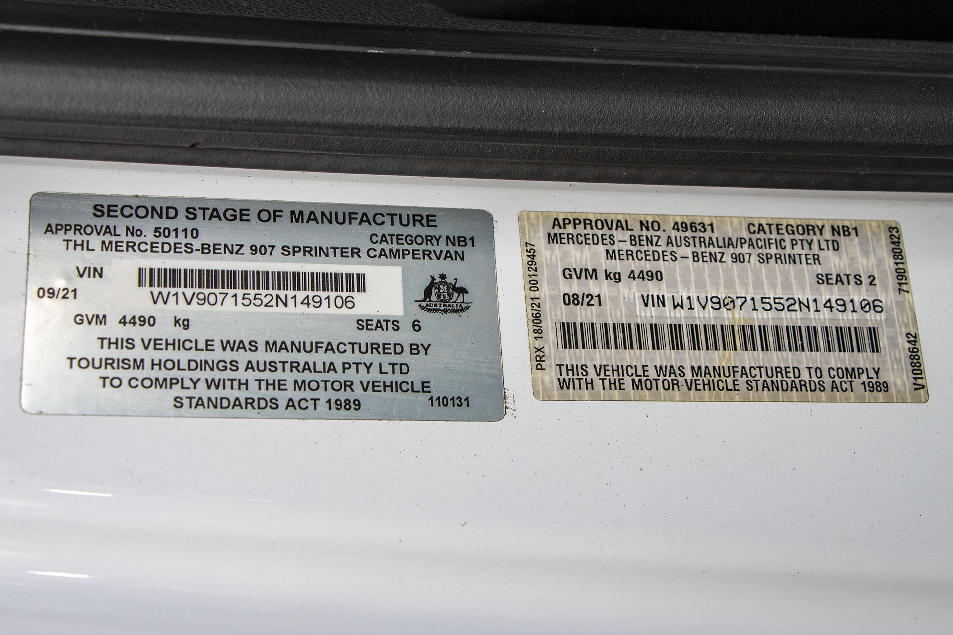 Carousel Popup Thumnails 14 - 2021 Windsor Platinum M725 Mercedes 6 Berth