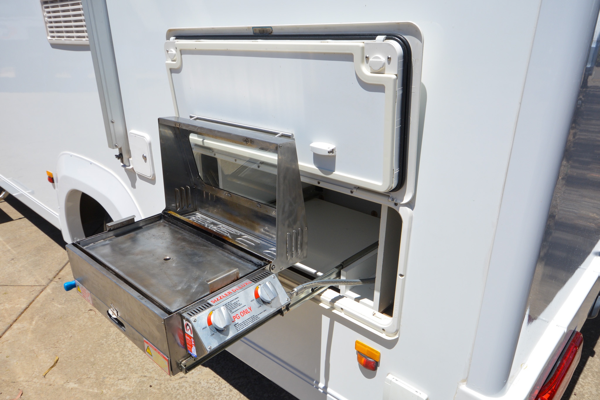 Carousel Popup Thumnails 10 - 2021 Kea River M721 Mercedes 6 Berth