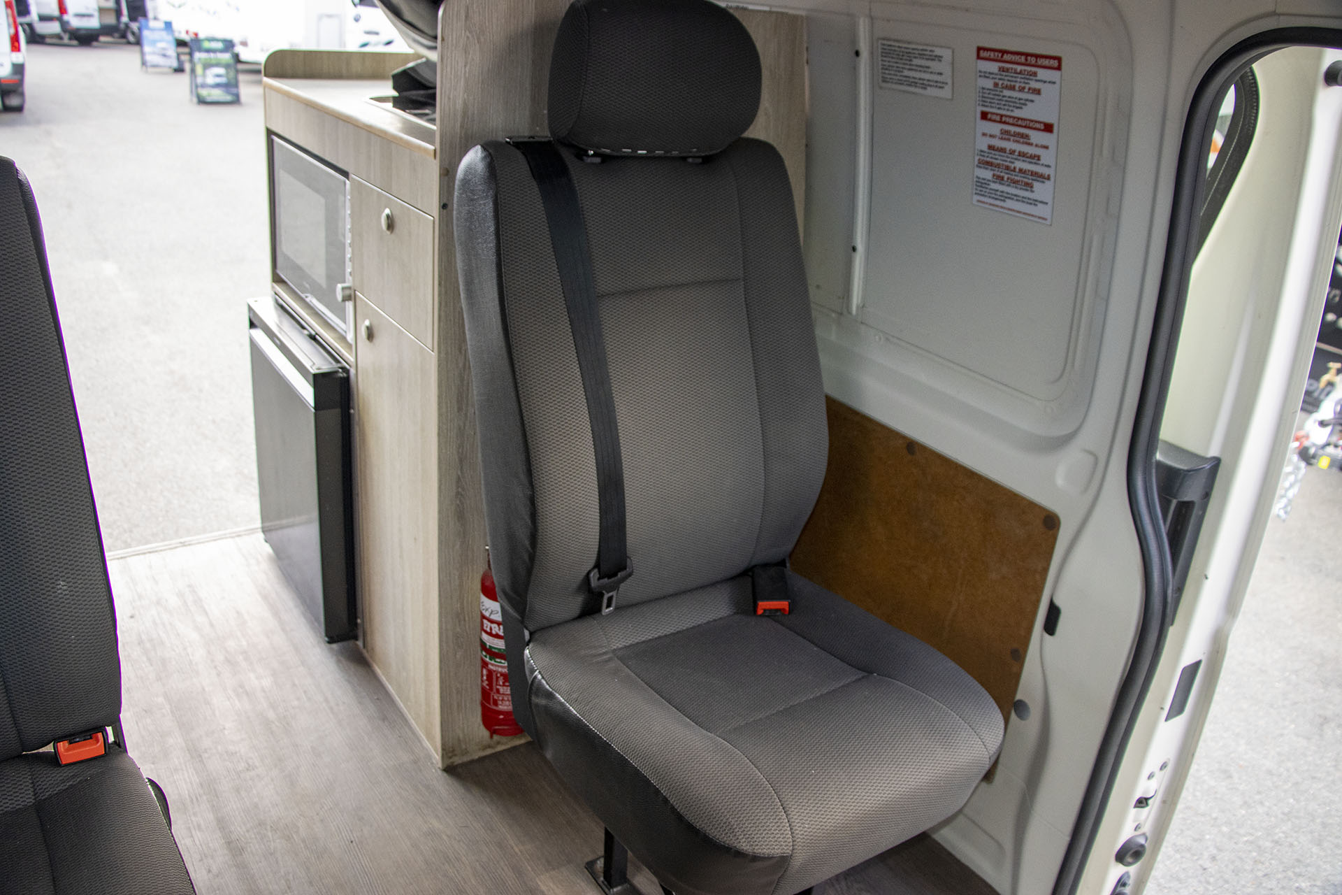 Carousel Popup Thumnails 20 - 2018 Talvor Endeavour Toyota 4 Berth