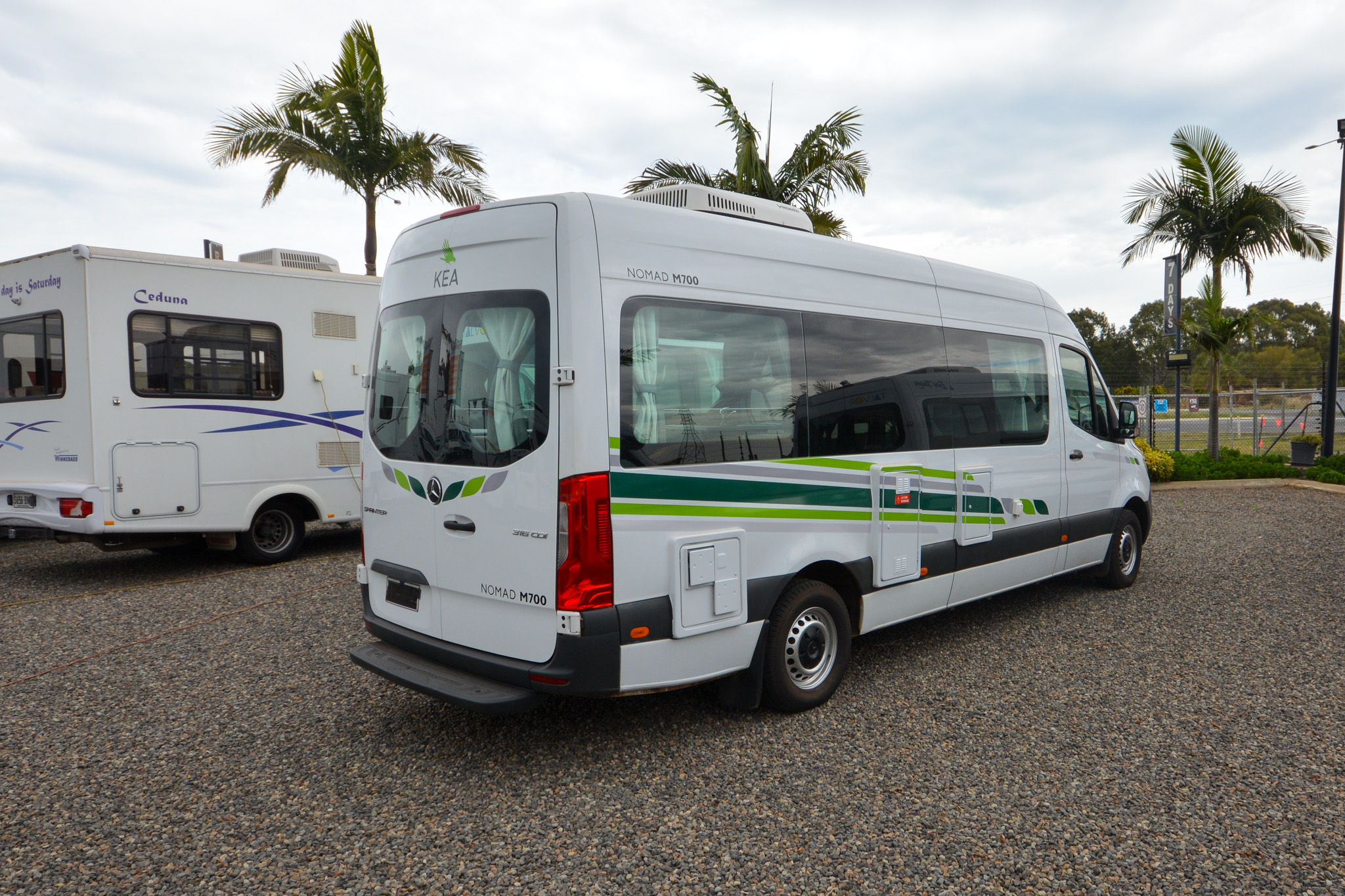 Carousel Popup Thumnails 8 - 2021 Kea Nomad M700 Mercedes 3 Berth