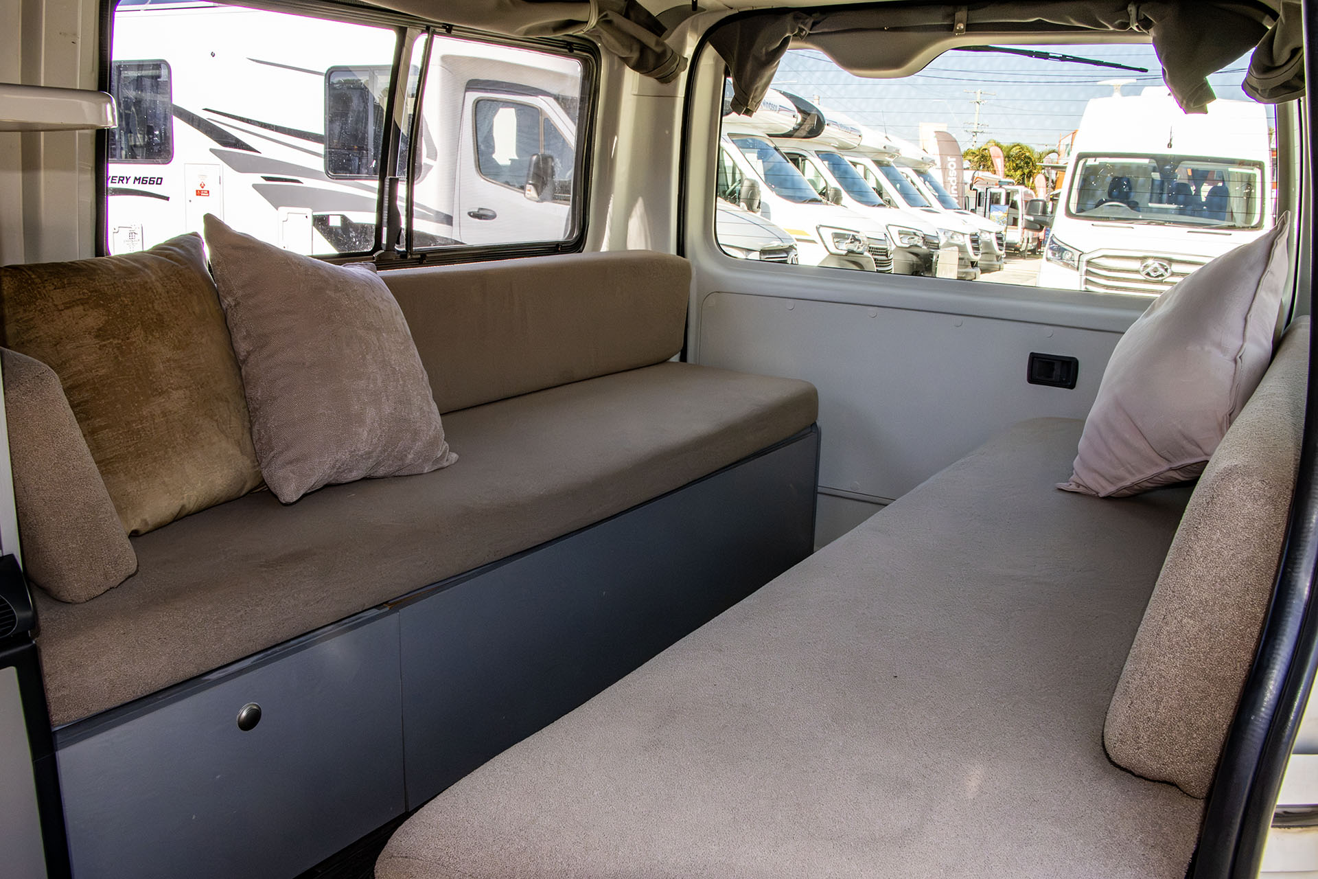 Carousel Popup Thumnails 27 - 2019 Kea HiTop T490 Toyota 2 Berth