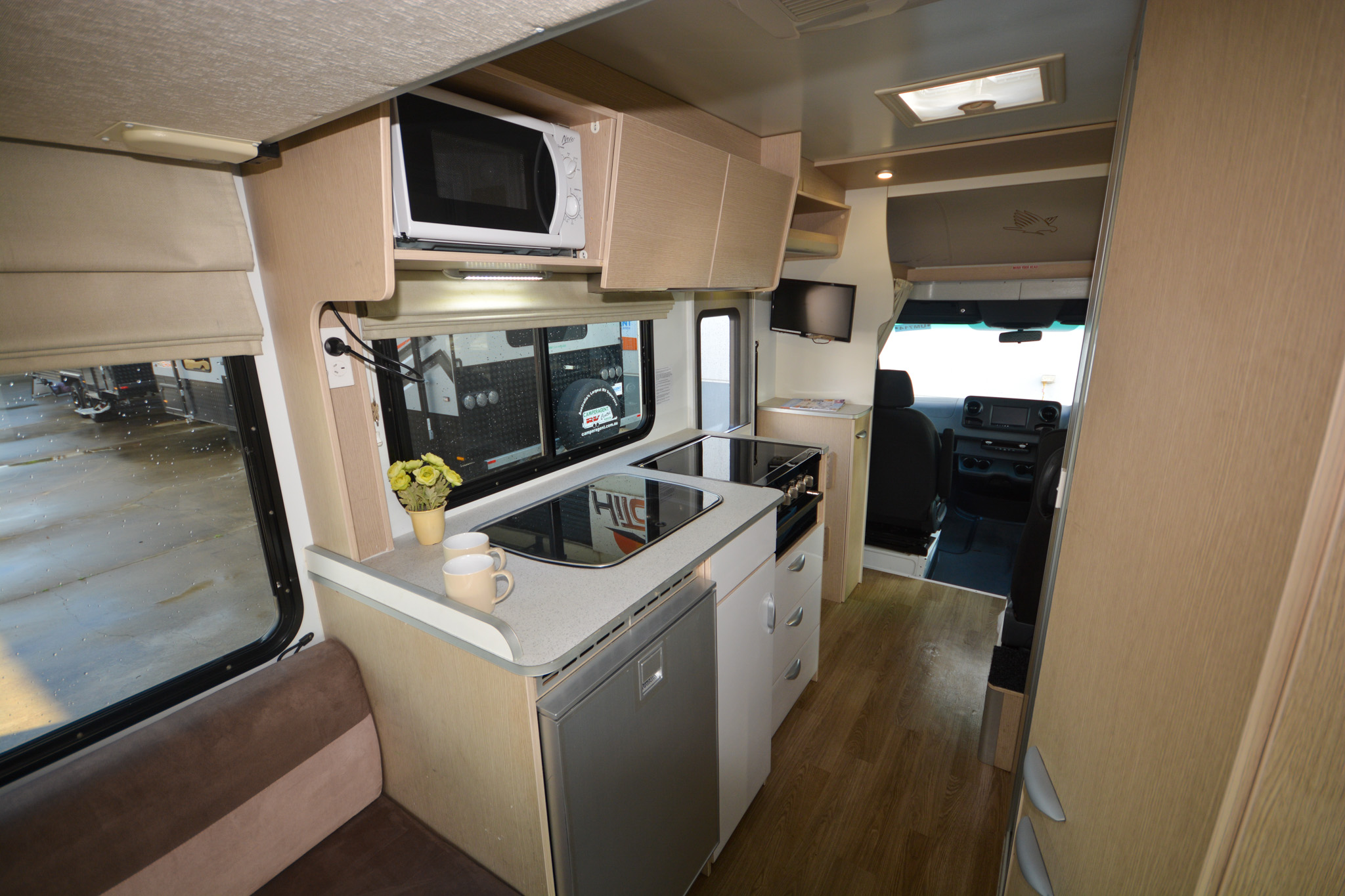Carousel Popup Thumnails 19 - 2021 Kea Discovery M660 Mercedes 4 Berth