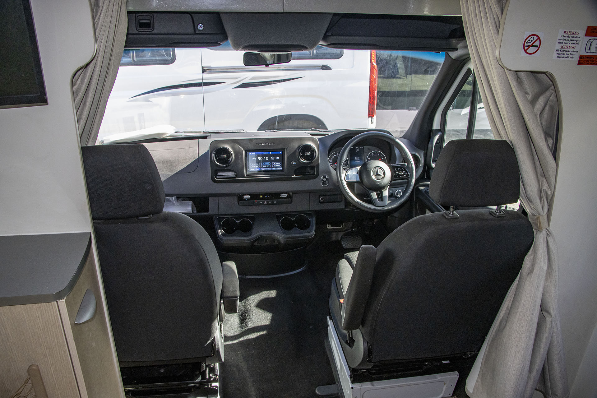 Carousel Popup Thumnails 18 - 2021 Kea Discovery M660 Mercedes 4 Berth