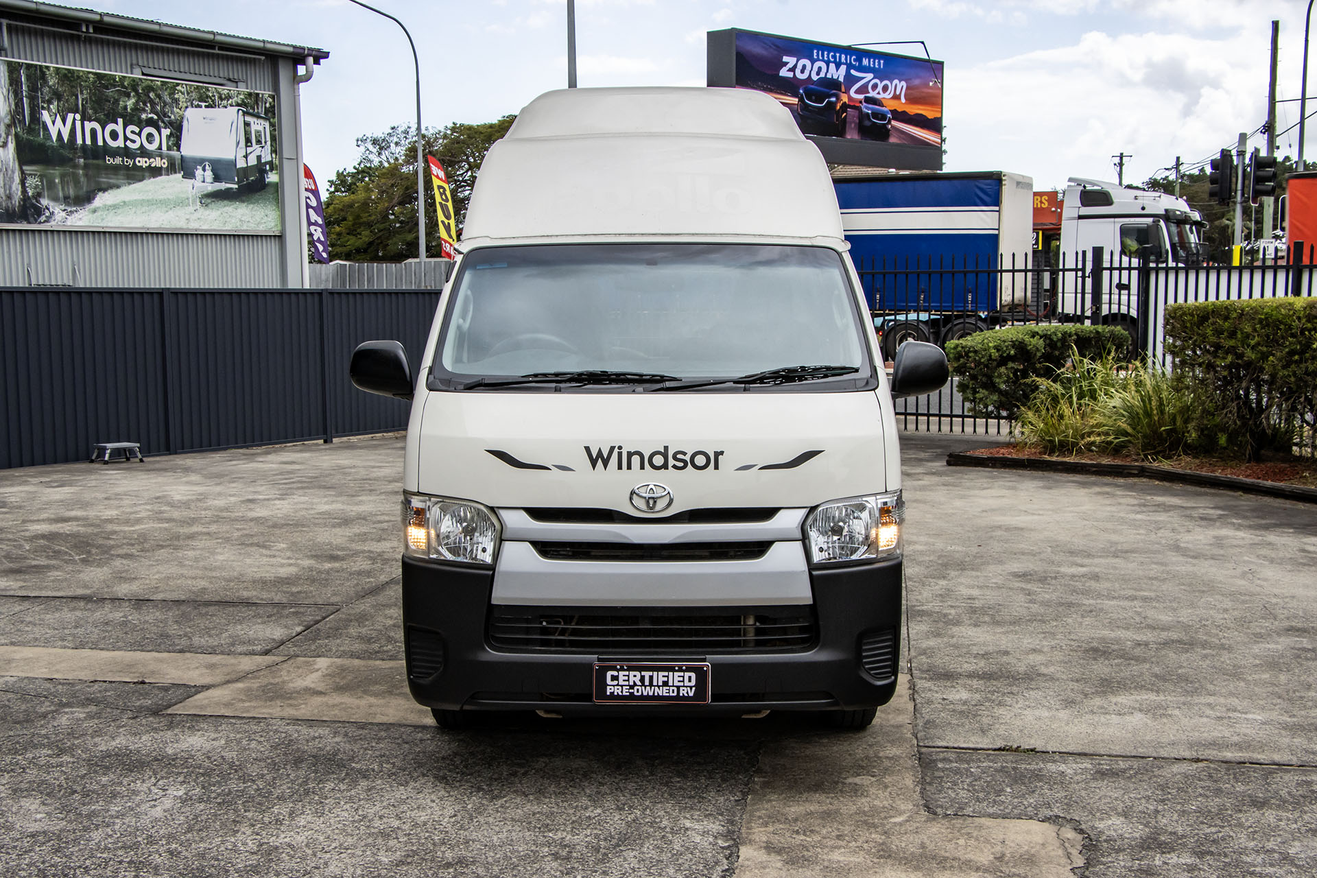 Carousel Popup Thumnails 3 - 2018 Windsor HiTop Plus T490 Toyota 2 Berth
