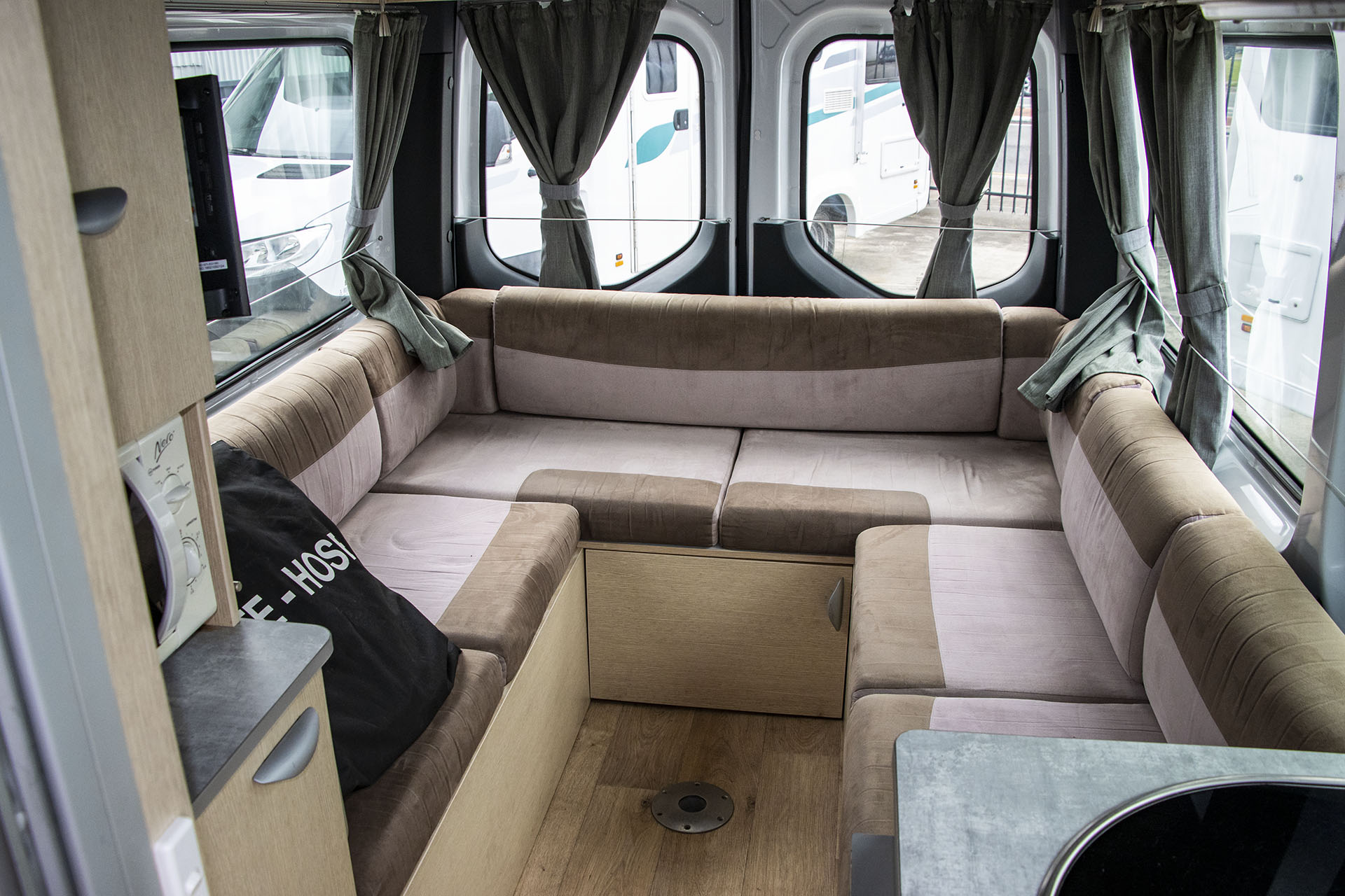 Carousel Popup Thumnails 25 - 2021 Kea Nomad M700 Mercedes 3 Berth