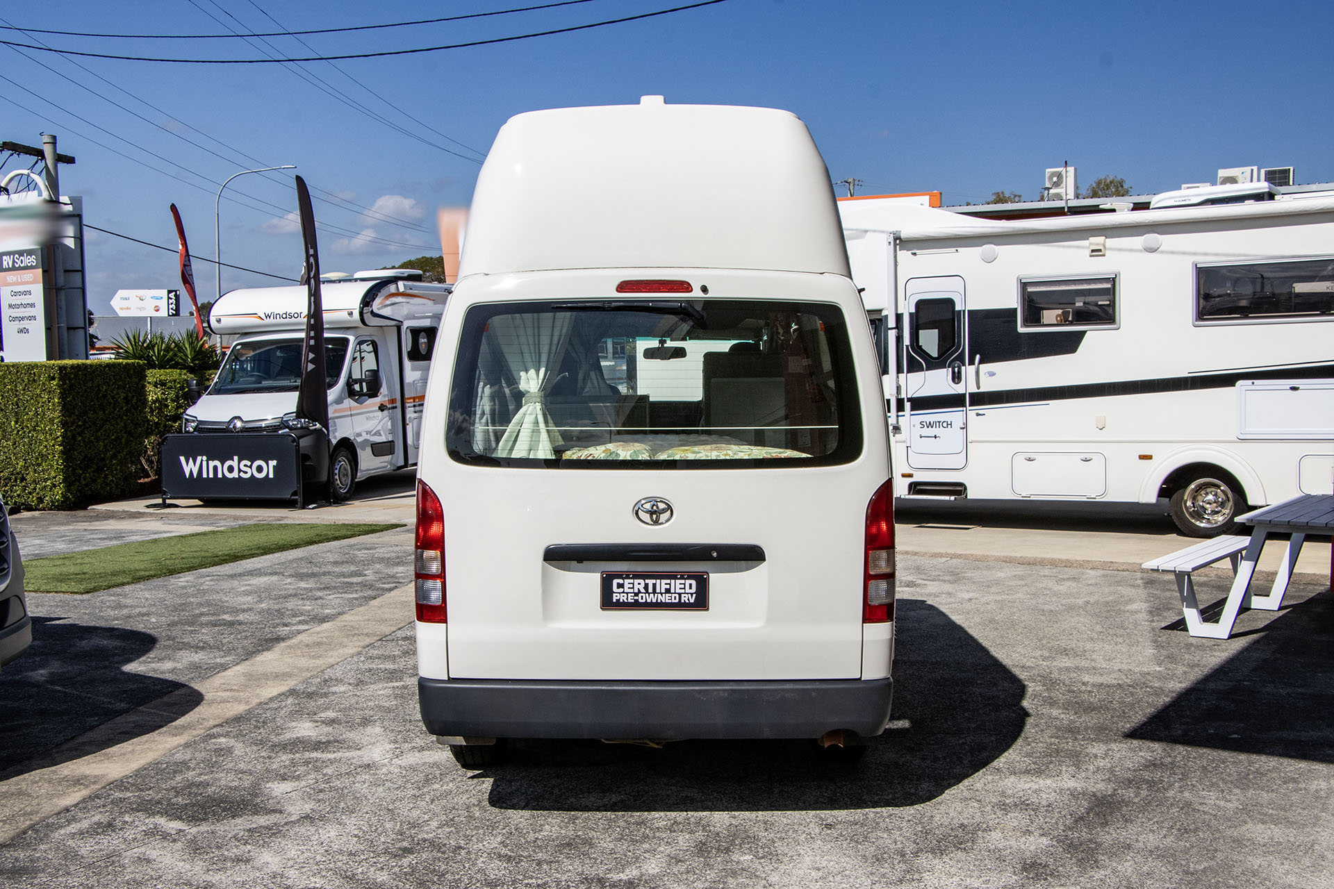 Carousel Popup Thumnails 8 - 2018 Talvor HiTop T490 Toyota 2 Berth