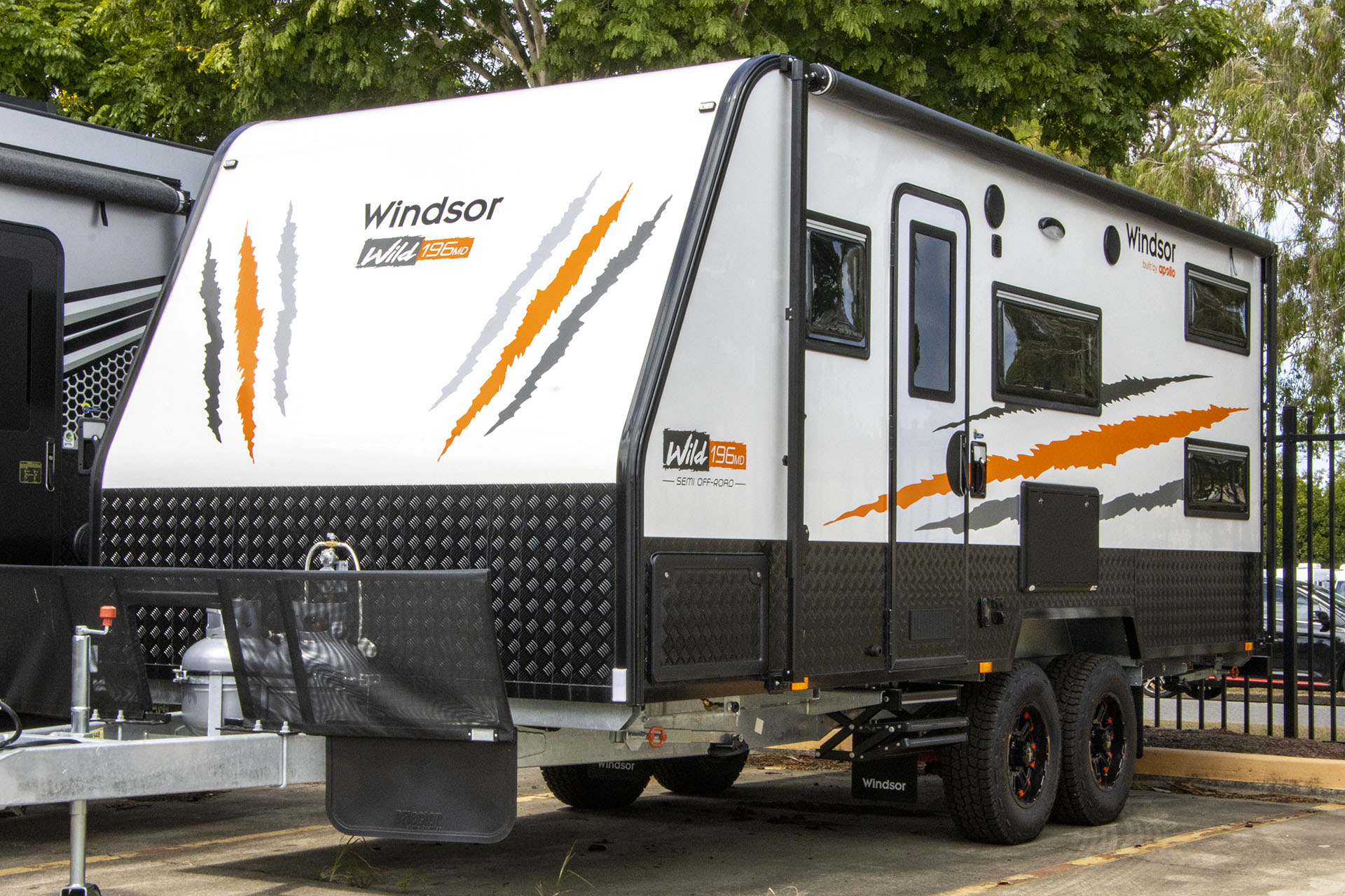 Carousel Popup Main - 2025 Windsor Wild Semi Off Road 196MD