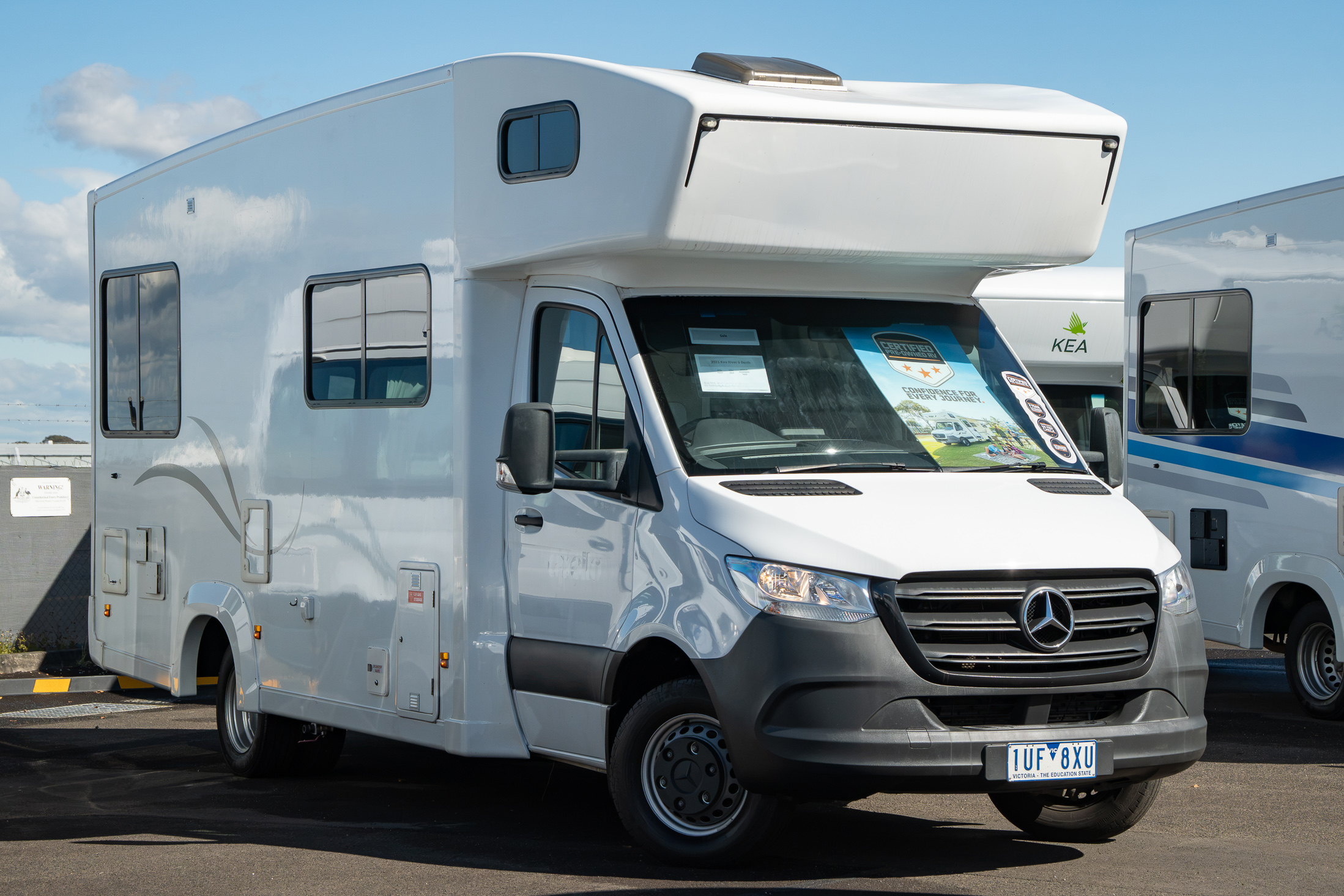 Carousel Popup Main - 2021 Kea River M721 Mercedes 6 Berth