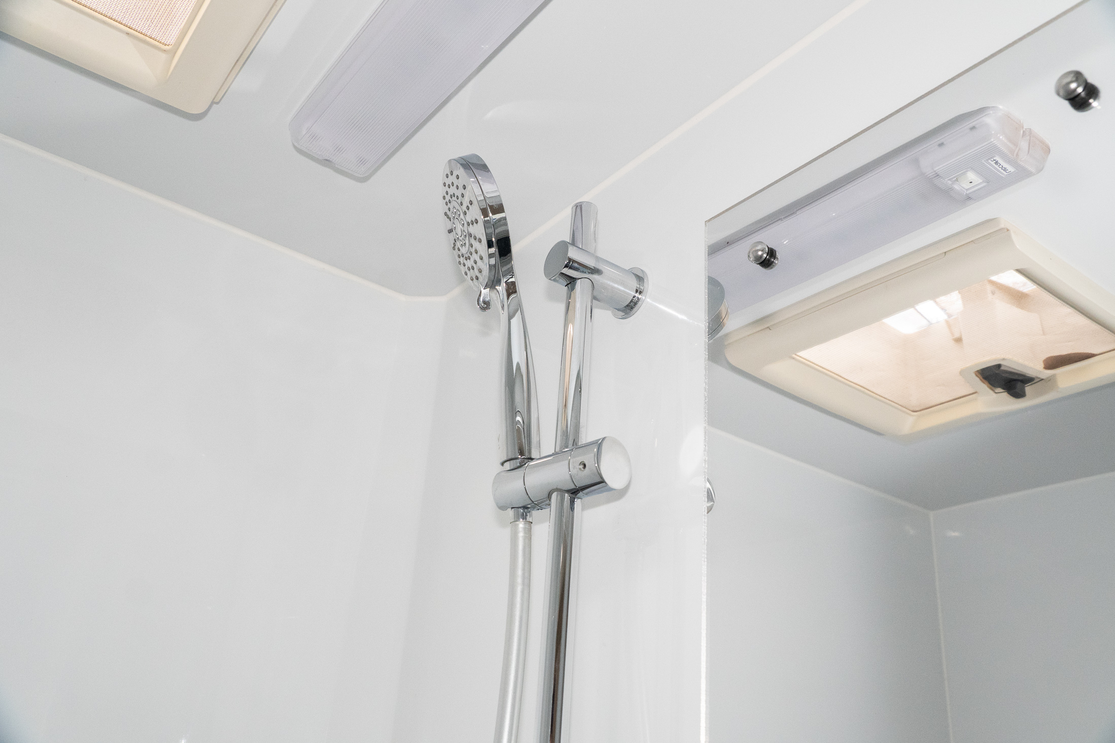 Carousel Popup Thumnails 31 - 2021 Kea Discovery M660 Mercedes 4 Berth