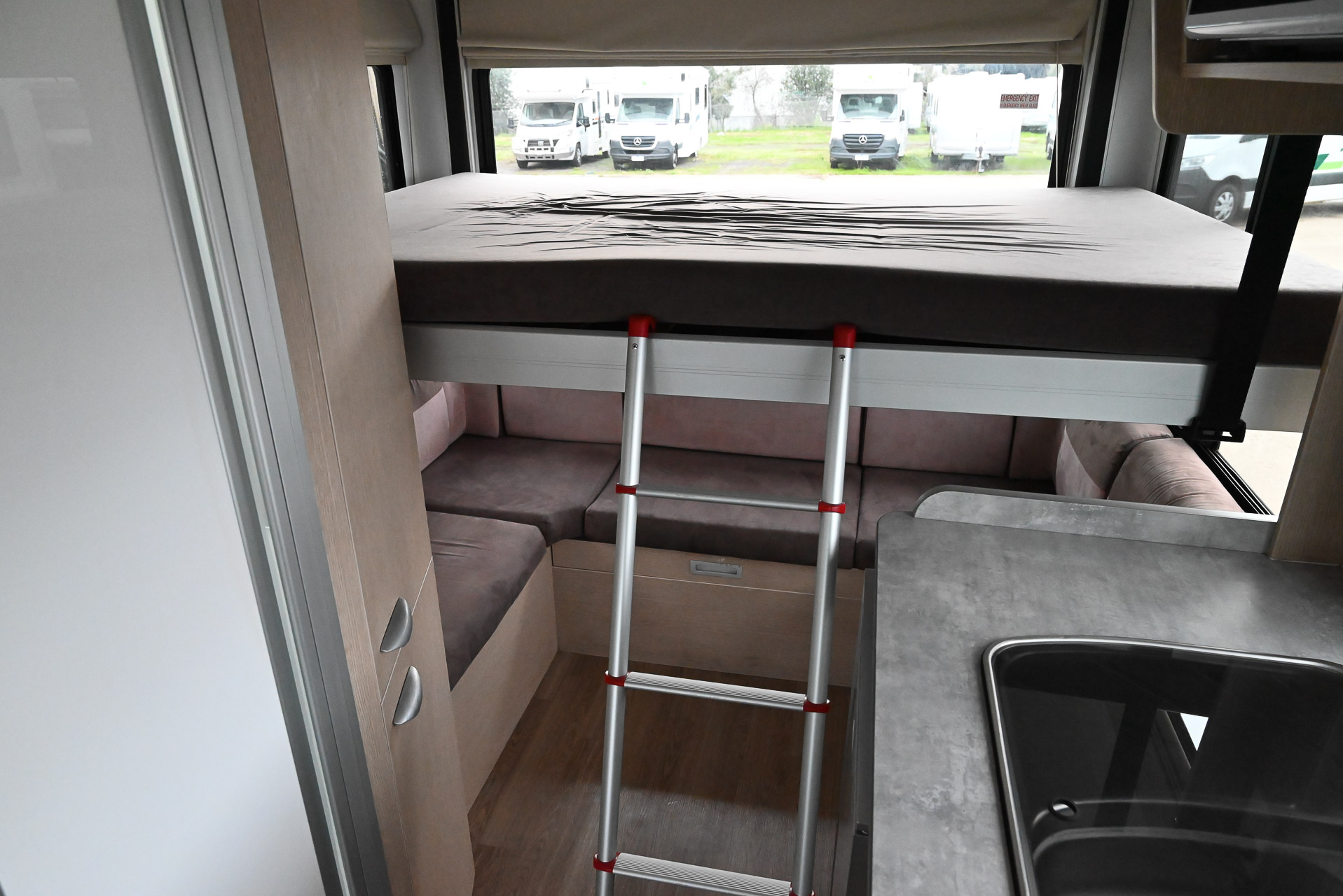 Carousel Popup Thumnails 28 - 2021 Kea Discovery M660 Mercedes 4 Berth