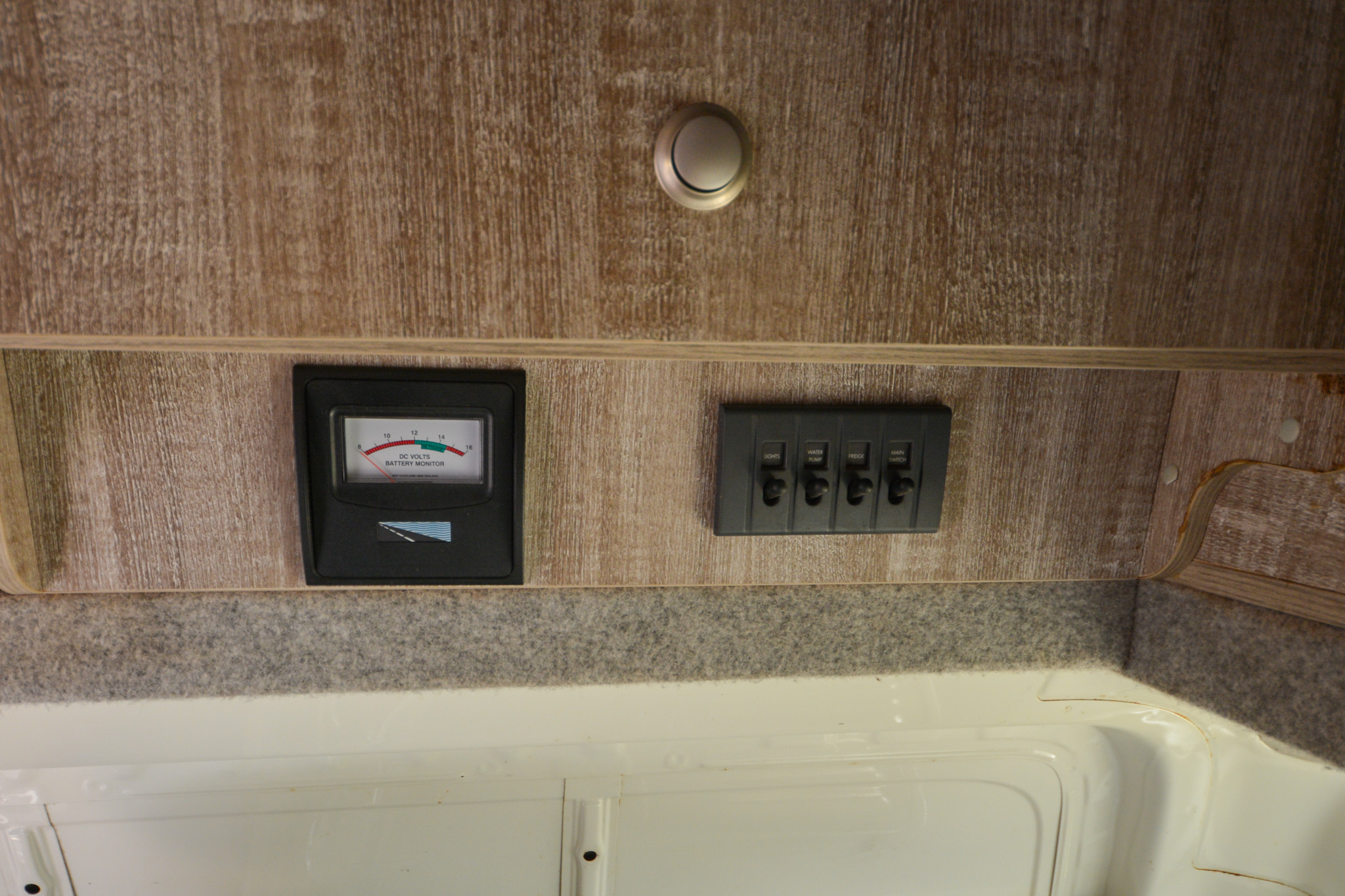 Carousel Popup Thumnails 19 - 2018 Talvor Endeavour Toyota HiAce 4 Berth