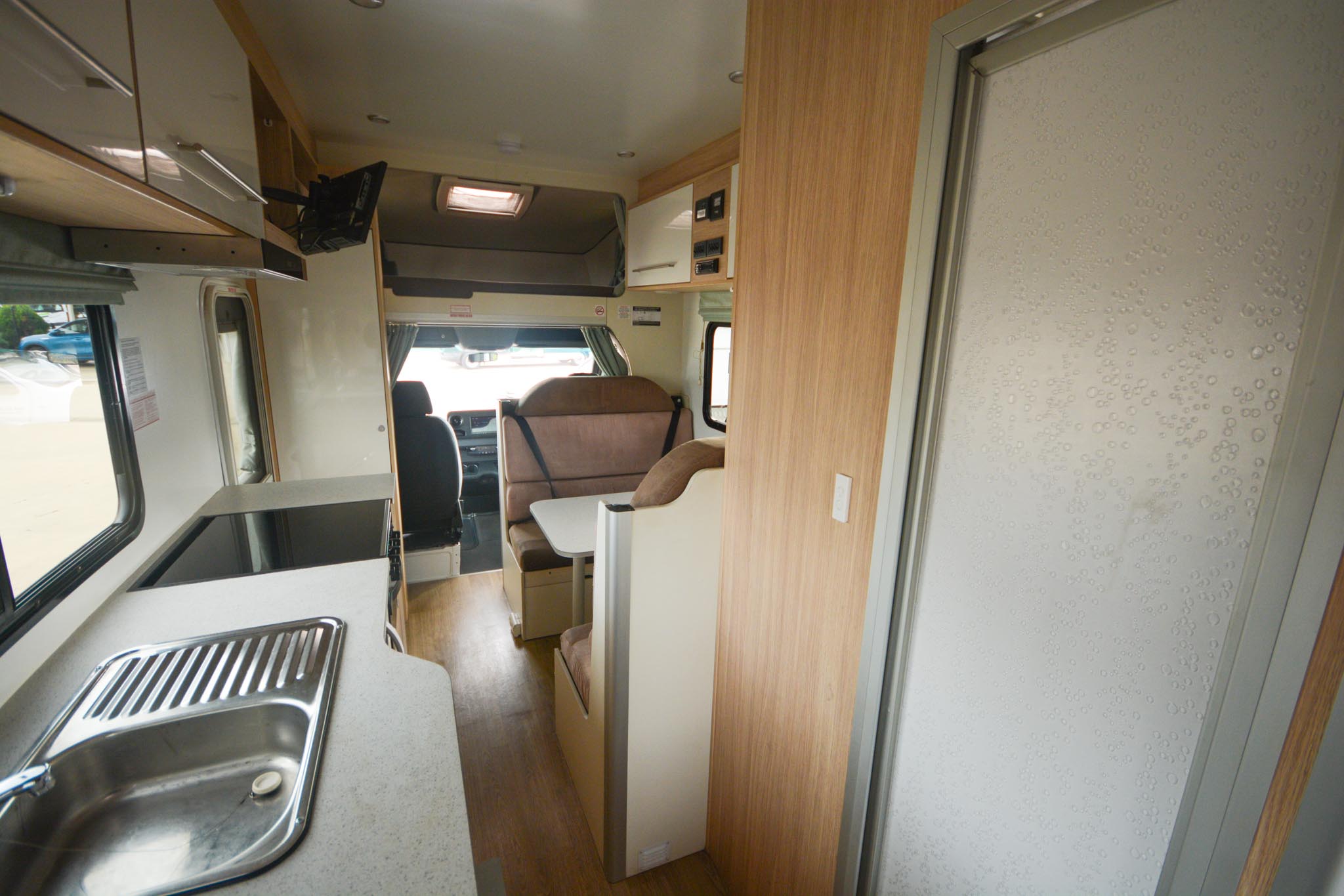 Carousel Popup Thumnails 32 - 2021 Kea River M721 Mercedes 6 Berth