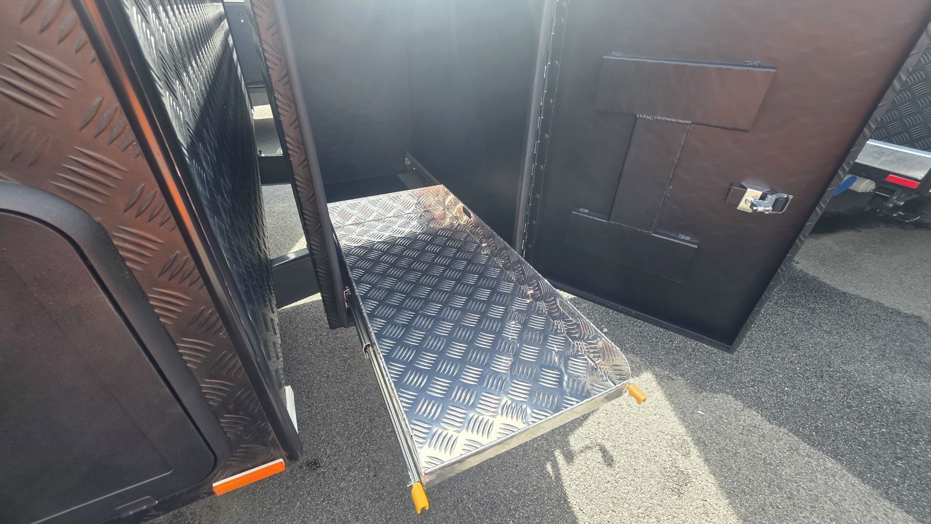 Carousel Popup Thumnails 30 - 2025 Design RV Odyssey V1-1 18'8