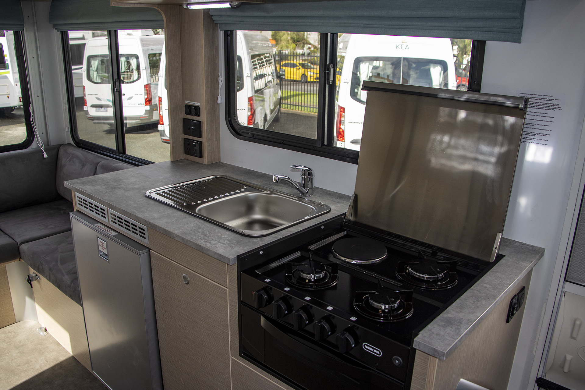 Carousel Popup Thumnails 31 - 2024 Kea Discovery M660 Mercedes 4 Berth