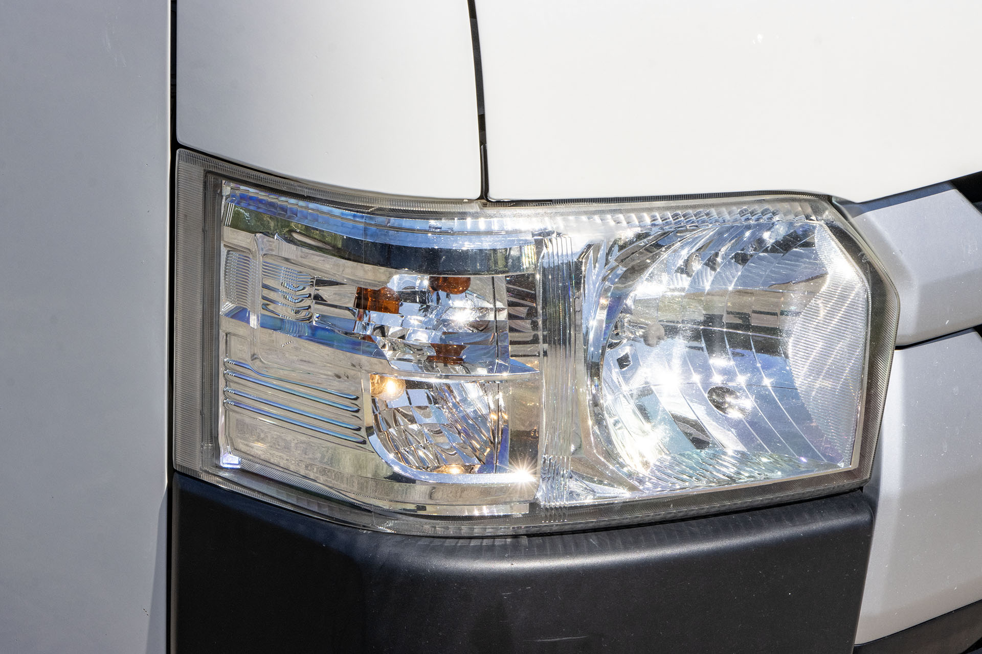Carousel Popup Thumnails 13 - 2019 Kea HiTop T490 Toyota 2 Berth