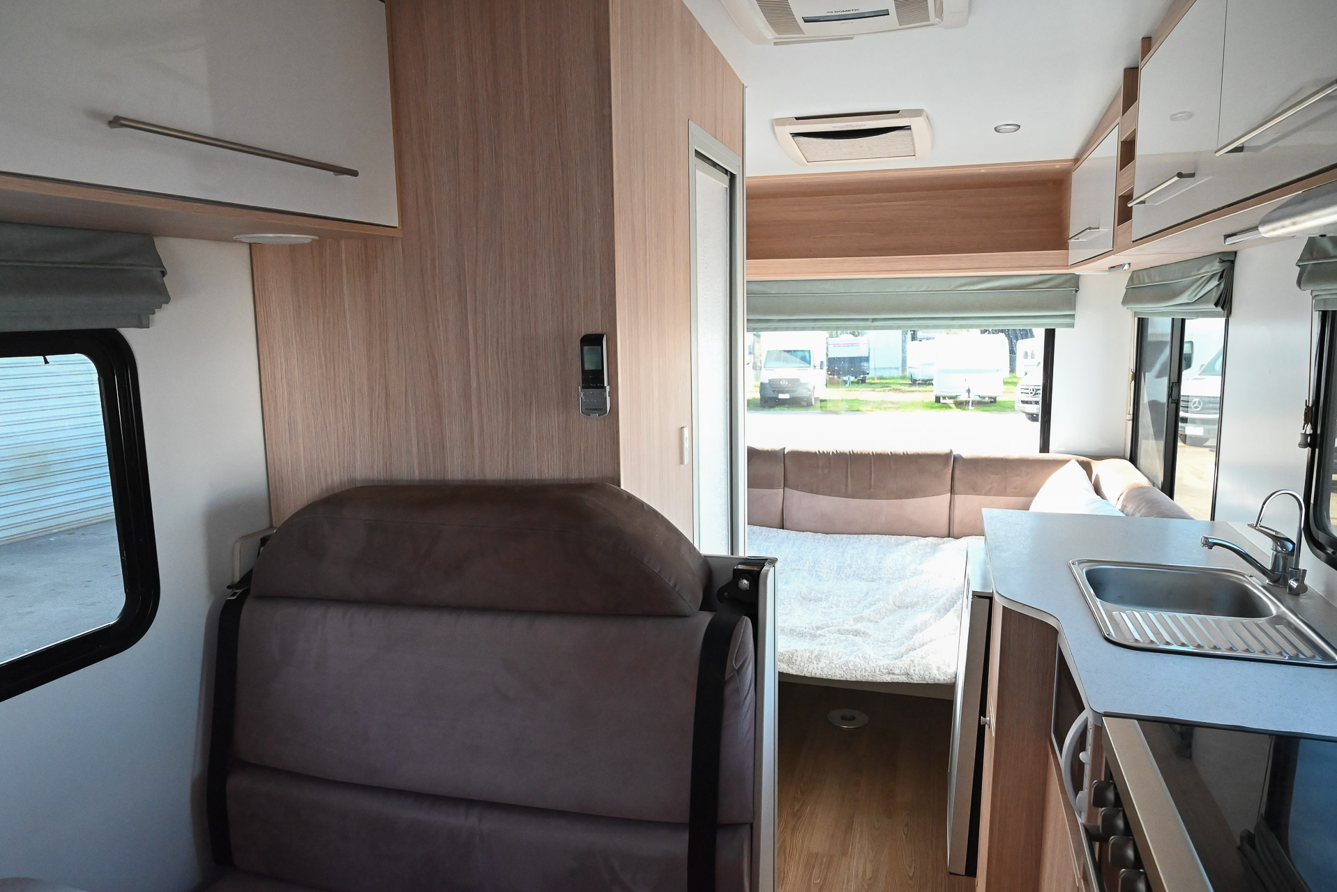 Carousel Popup Thumnails 15 - 2021 Kea River M721 Mercedes 6 Berth