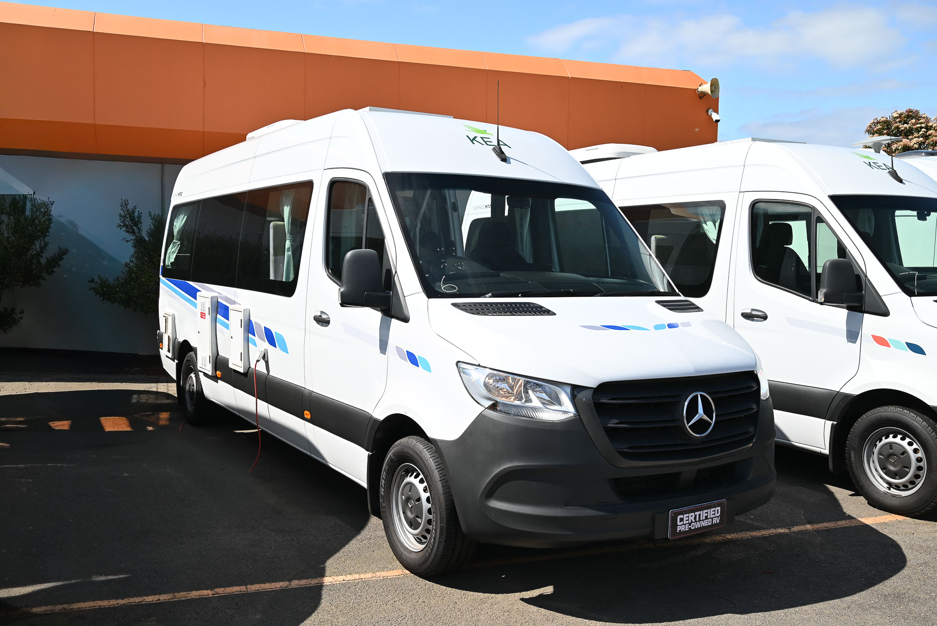 Carousel Popup Main - 2022 Kea Nomad M700 Mercedes 3 Berth