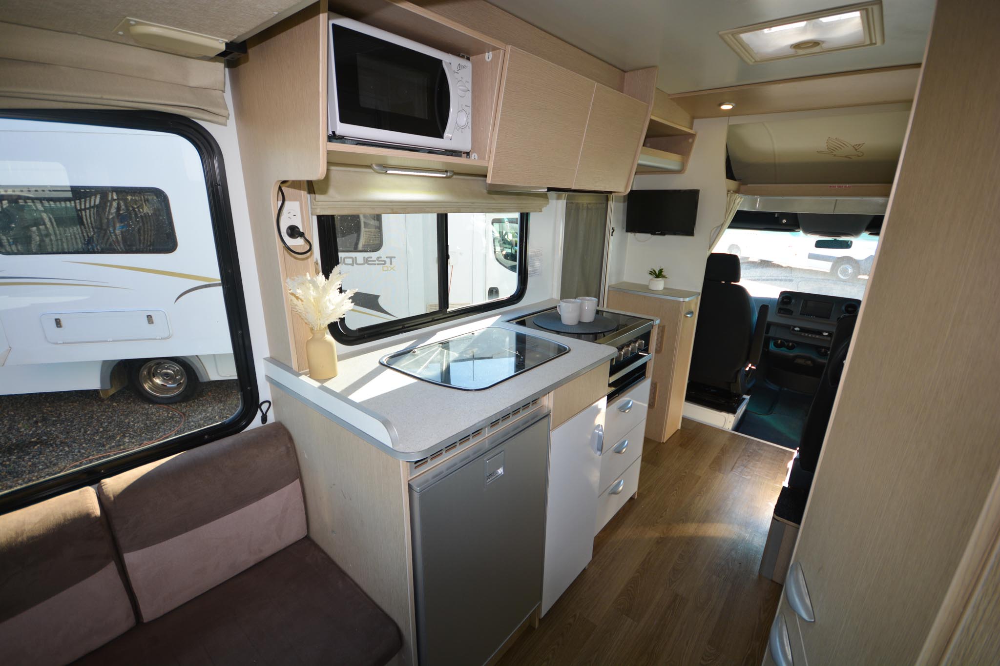 Carousel Popup Thumnails 18 - 2021 Kea Discovery M660 Mercedes 4 Berth