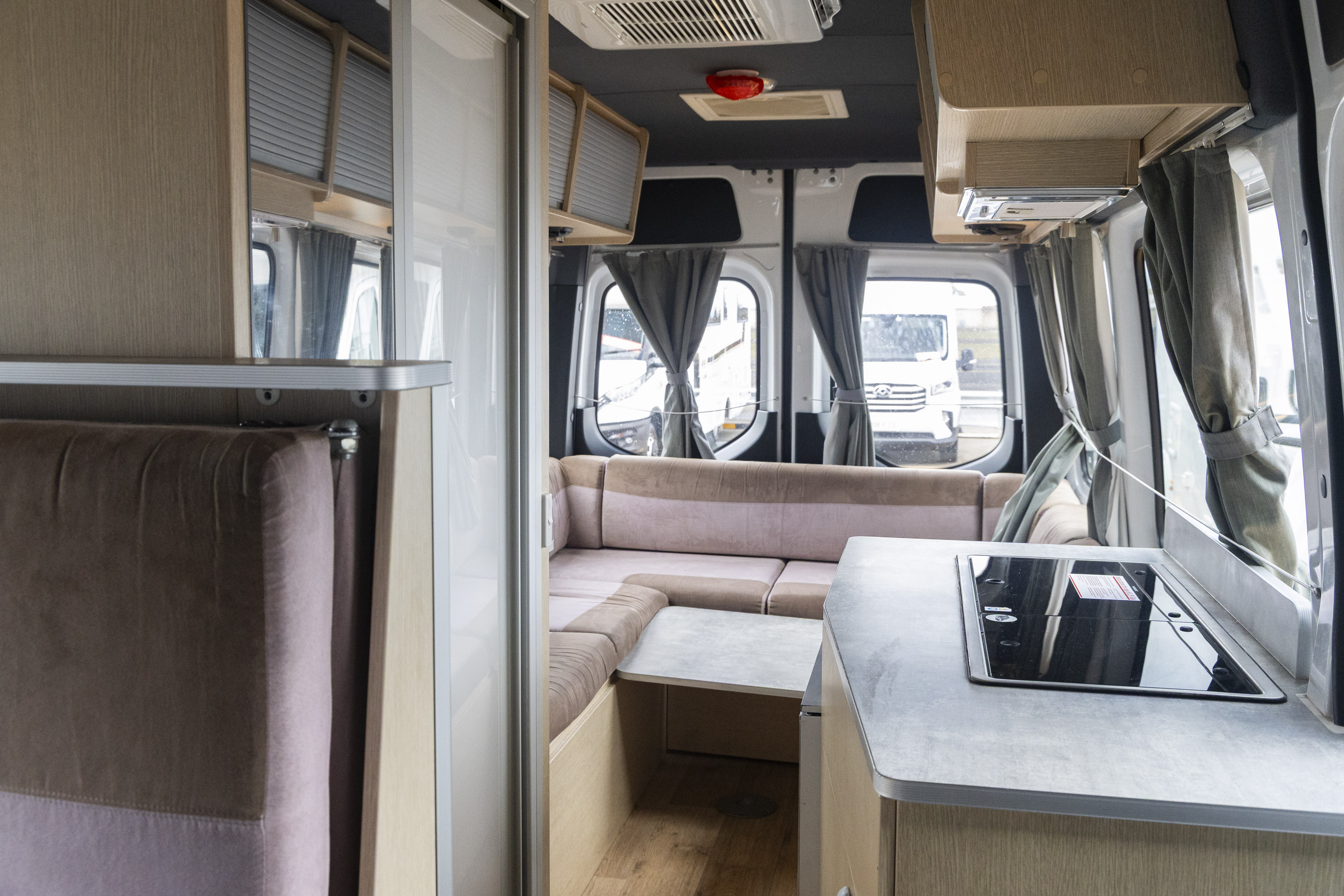 Carousel Popup Thumnails 13 - 2022 Kea Nomad M700 Mercedes 3 Berth