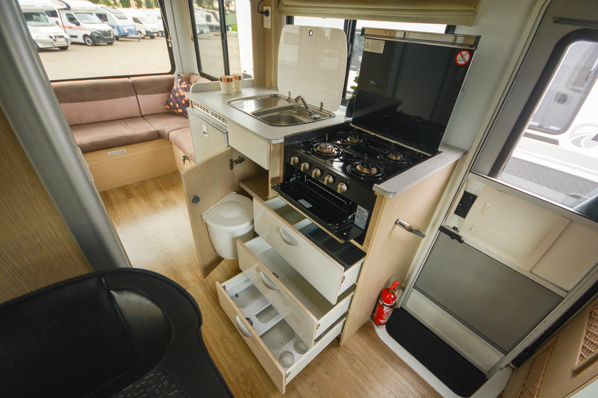 Carousel Popup Thumnails 37 - 2021 Kea Discovery M660 Mercedes 4 Berth