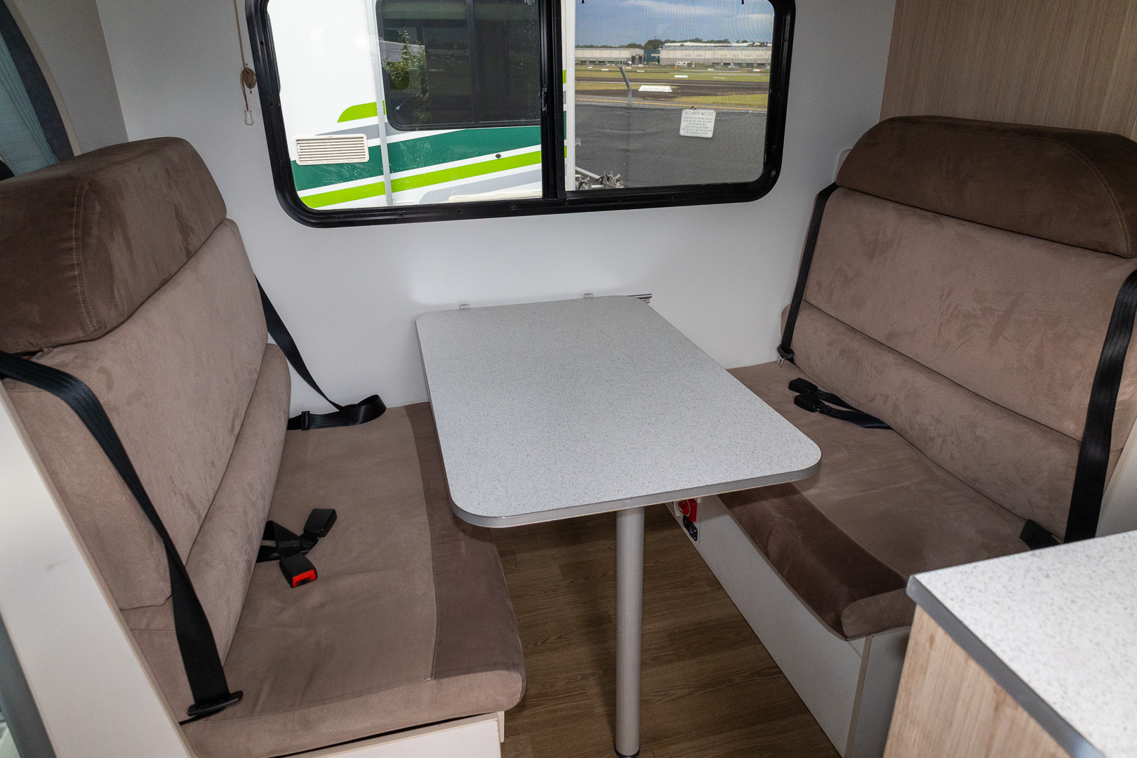 Carousel Popup Thumnails 15 - 2019 Kea River M721 Mercedes 6 Berth