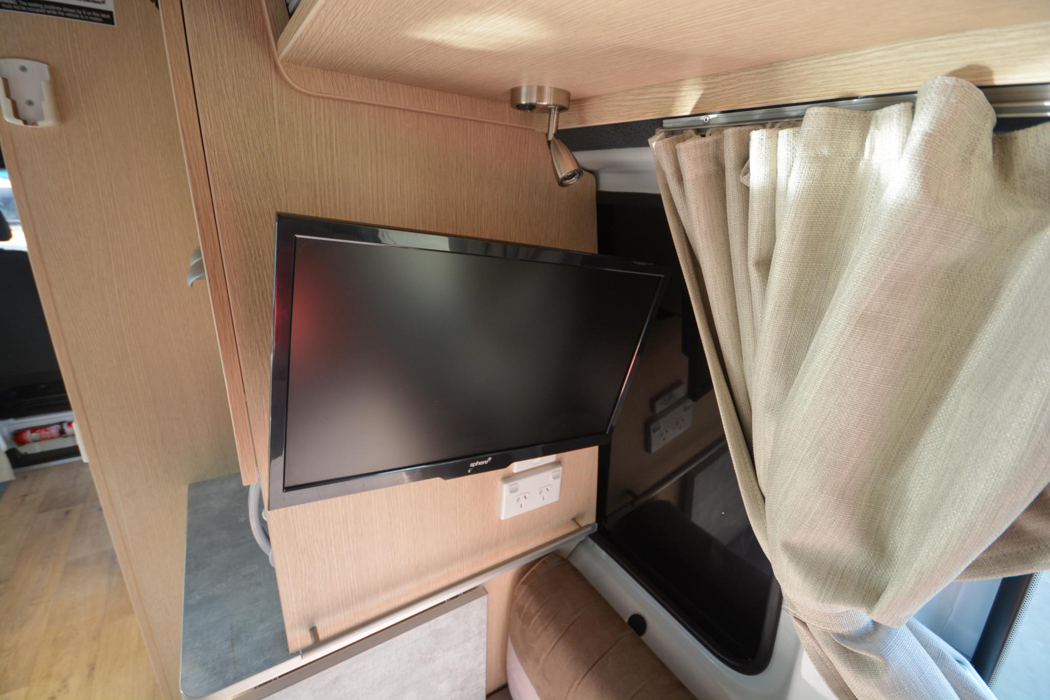 Carousel Popup Thumnails 26 - 2022 Kea Nomad M700 Mercedes 3 Berth