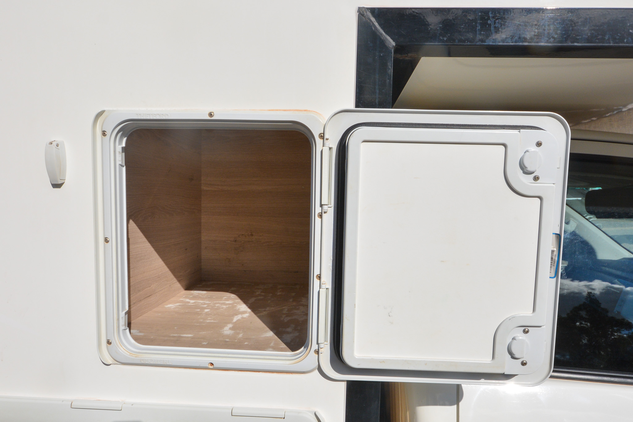 Carousel Popup Thumnails 17 - 2022 Talvor Adventure Camper Toyota 2 Berth