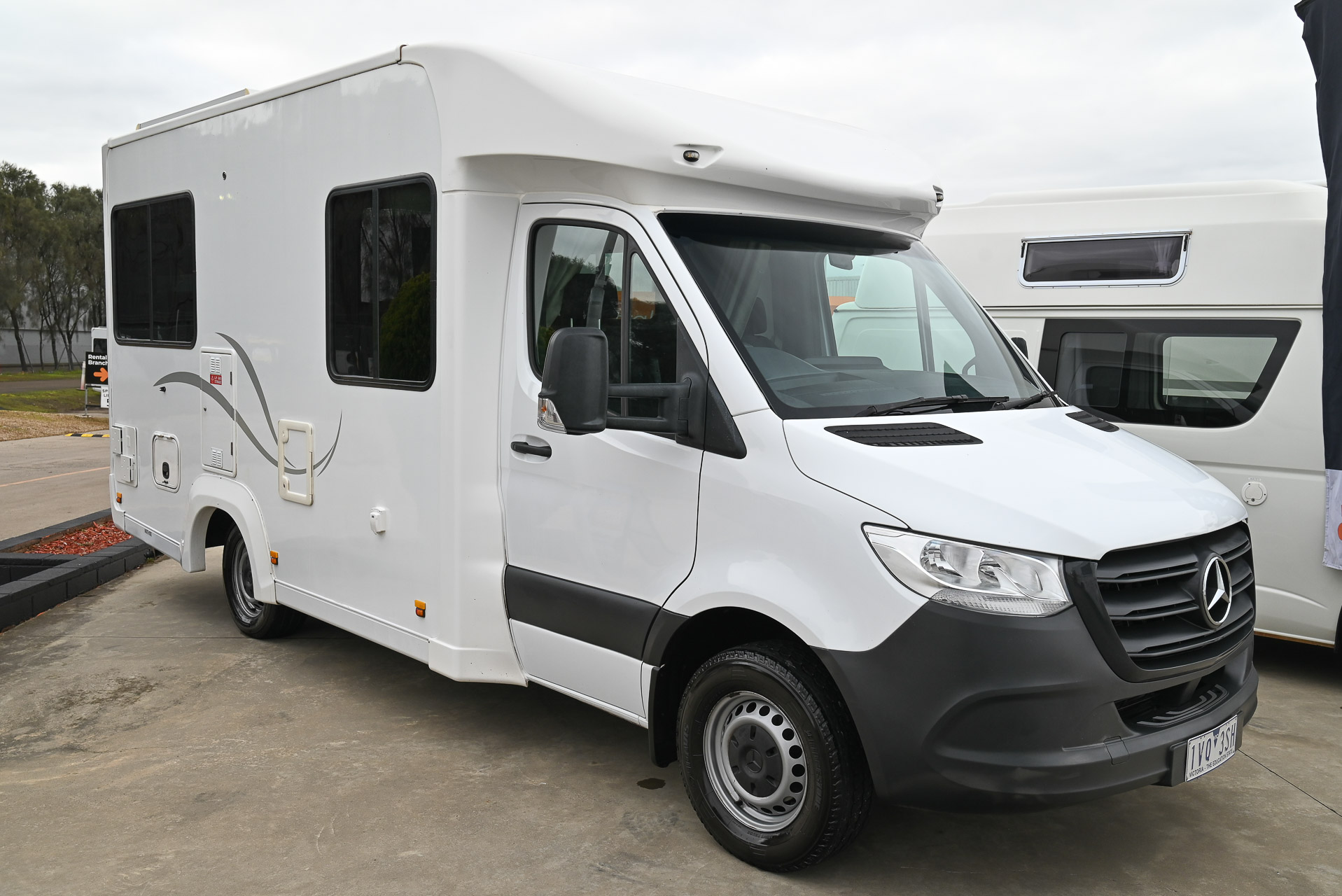 Carousel Popup Thumnails 6 - 2021 Kea Discovery M660 Mercedes 4 Berth