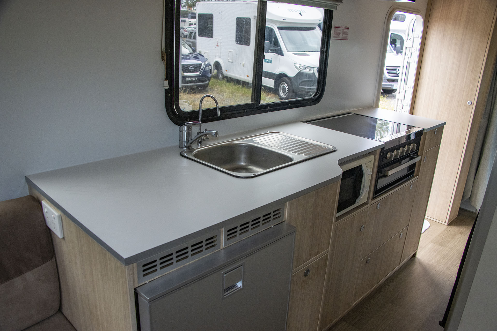 Carousel Popup Thumnails 24 - 2019 Kea River M721 Mercedes 6 Berth