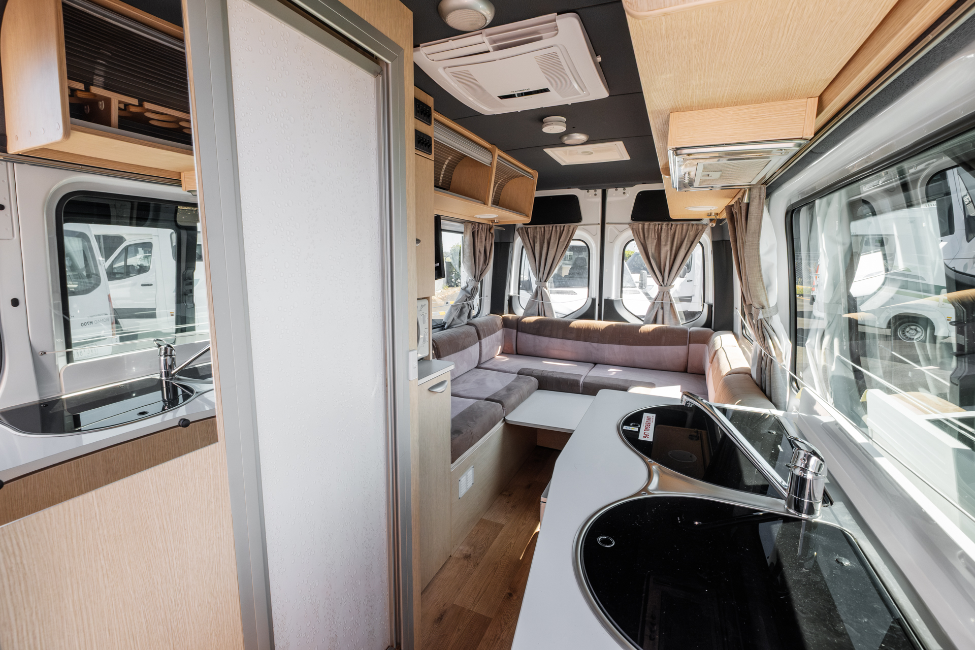 Carousel Popup Thumnails 18 - 2021 Kea Nomad M700 Mercedes 3 Berth