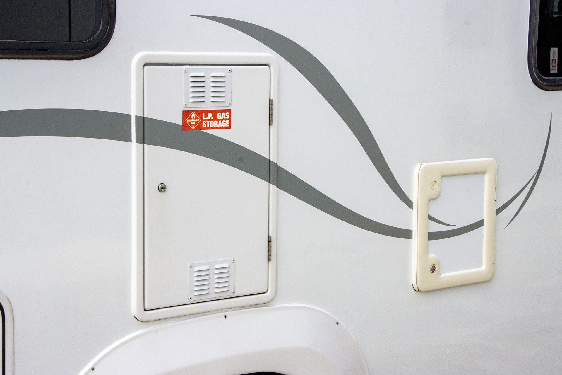 Carousel Popup Thumnails 12 - 2021 Kea Discovery M660 Mercedes 4 Berth