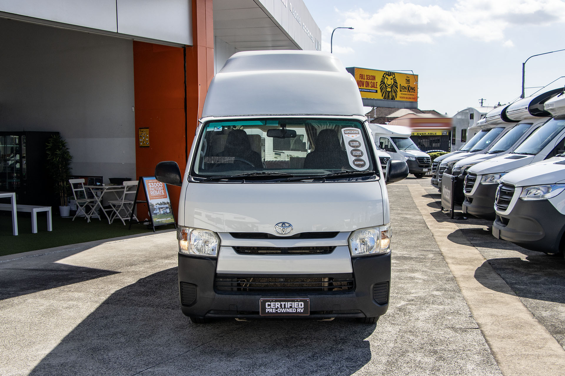Carousel Popup Thumnails 3 - 2018 Talvor HiTop T490 Toyota 2 Berth