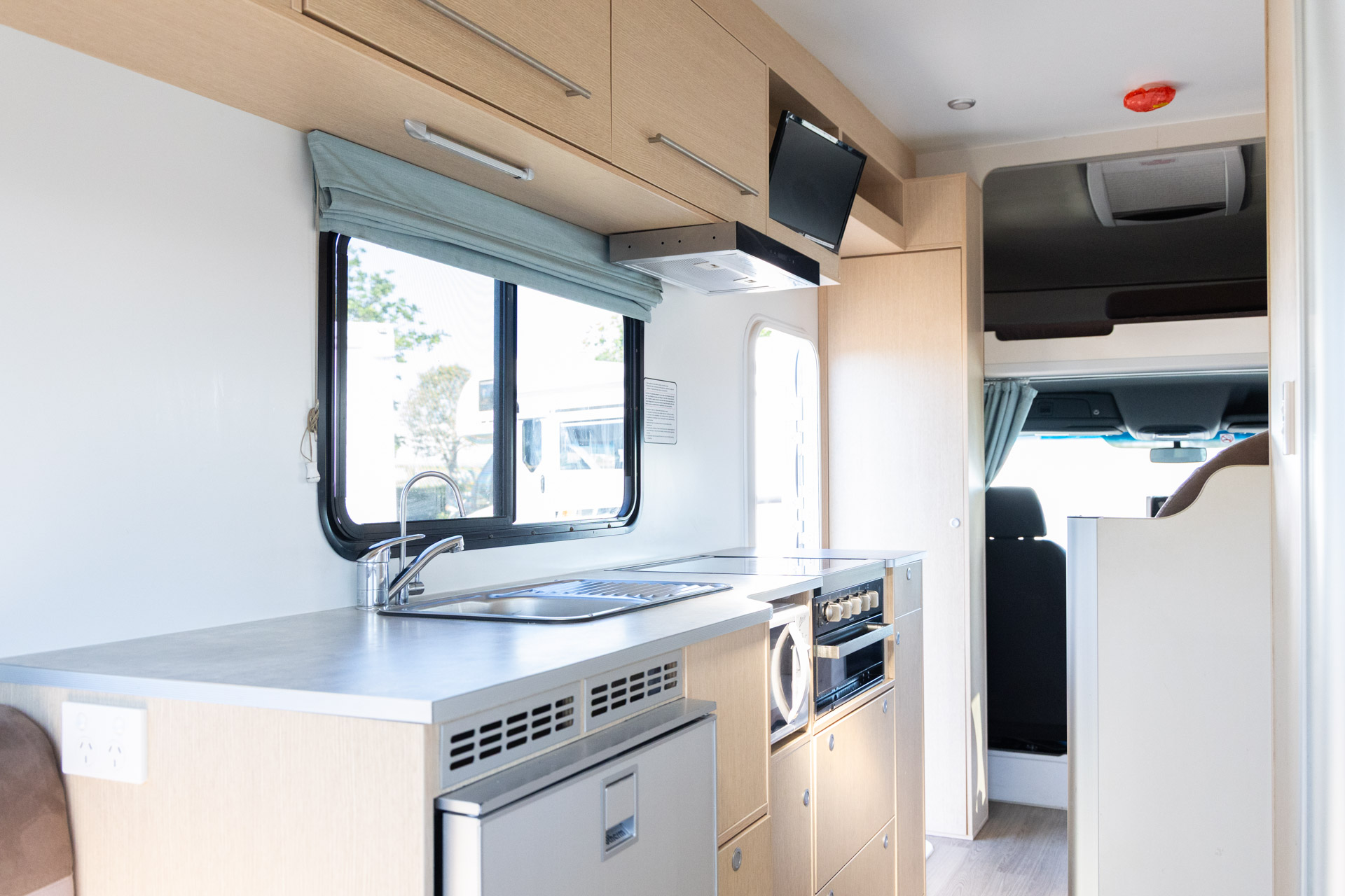 Carousel Popup Thumnails 25 - 2021 Kea River M721 Mercedes 6 Berth