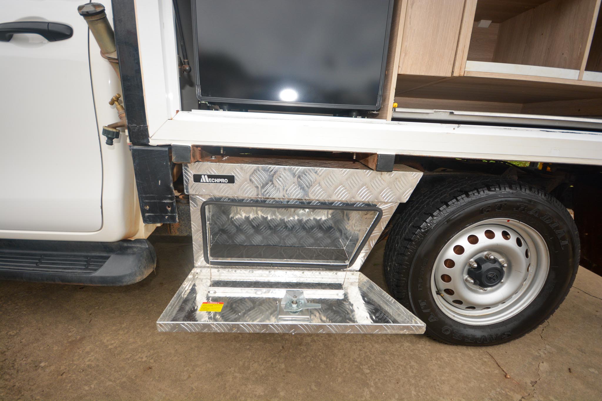 Carousel Popup Thumnails 14 - 2022 Windsor Maverick T590