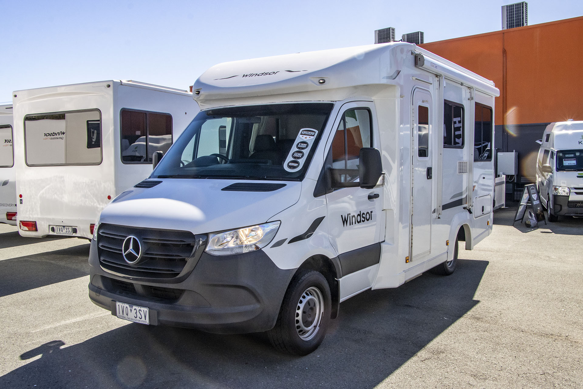 Carousel Popup Main - 2021 Windsor Cascade M670 Mercedes 4 Berth