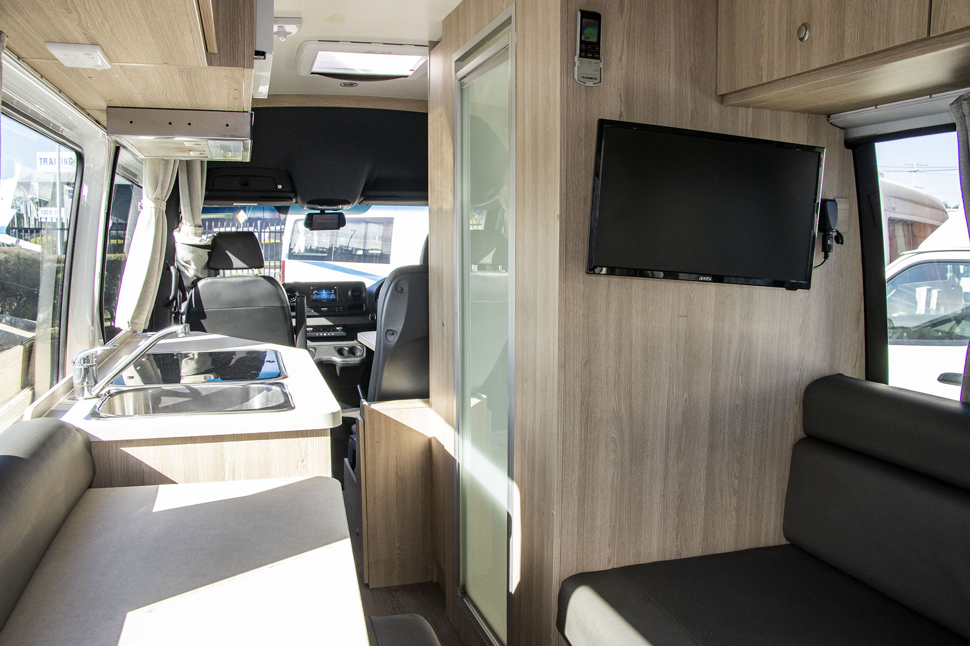 Carousel Popup Thumnails 26 - 2021 Talvor Euro Tourer Mercedes 2 Berth