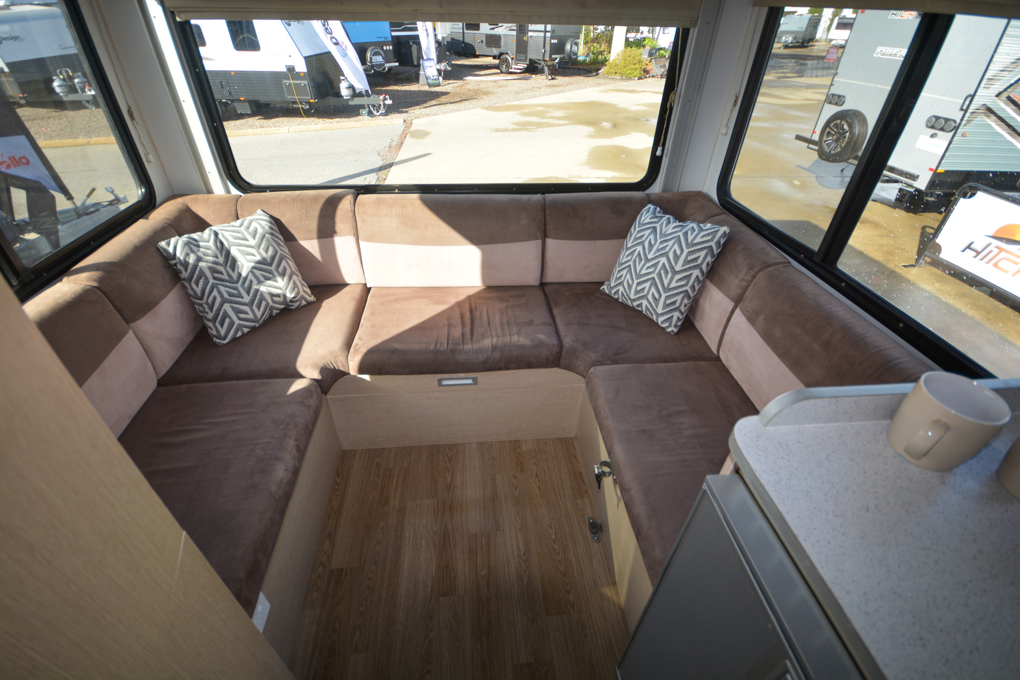 Carousel Popup Thumnails 23 - 2021 Kea Discovery M660 Mercedes 4 Berth